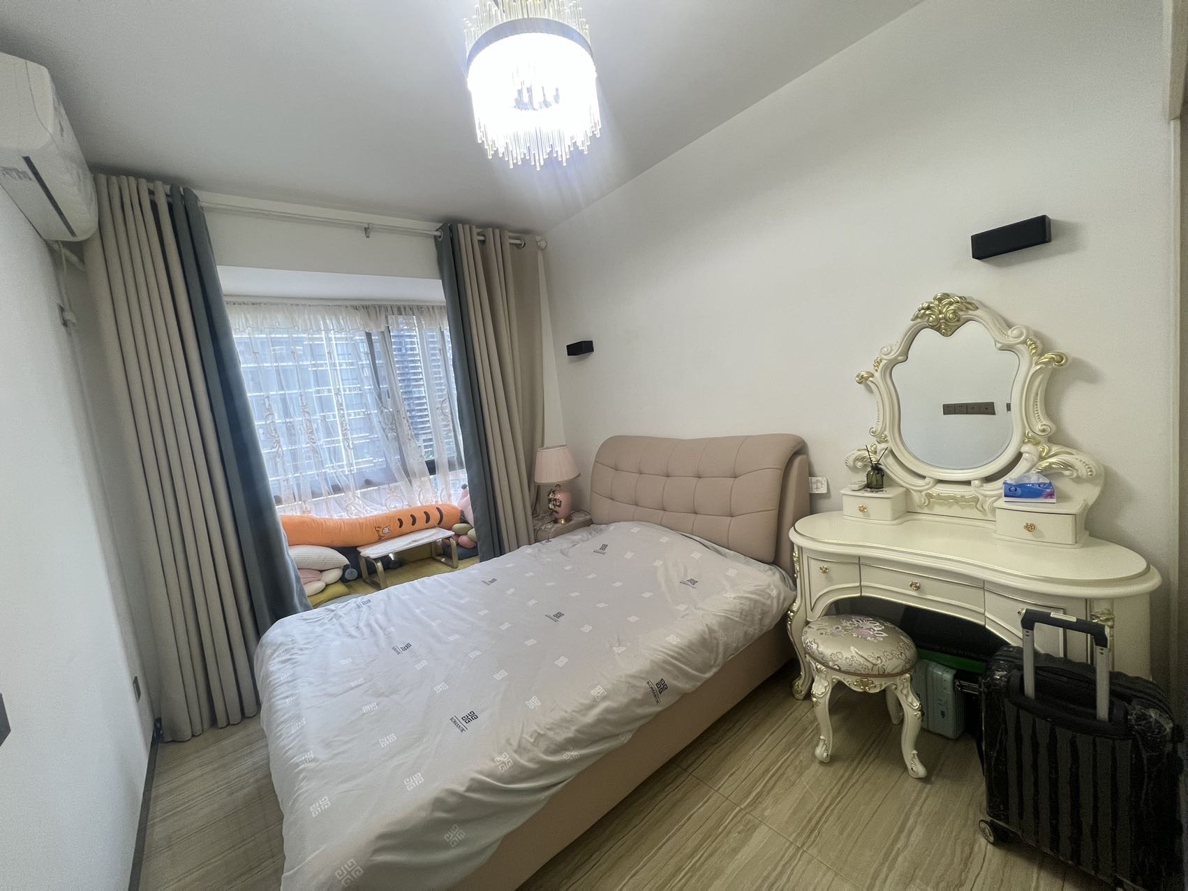 环强御景湾 2室2厅1卫 152.0万 环强御景湾 2室2厅1卫 152.0万客厅