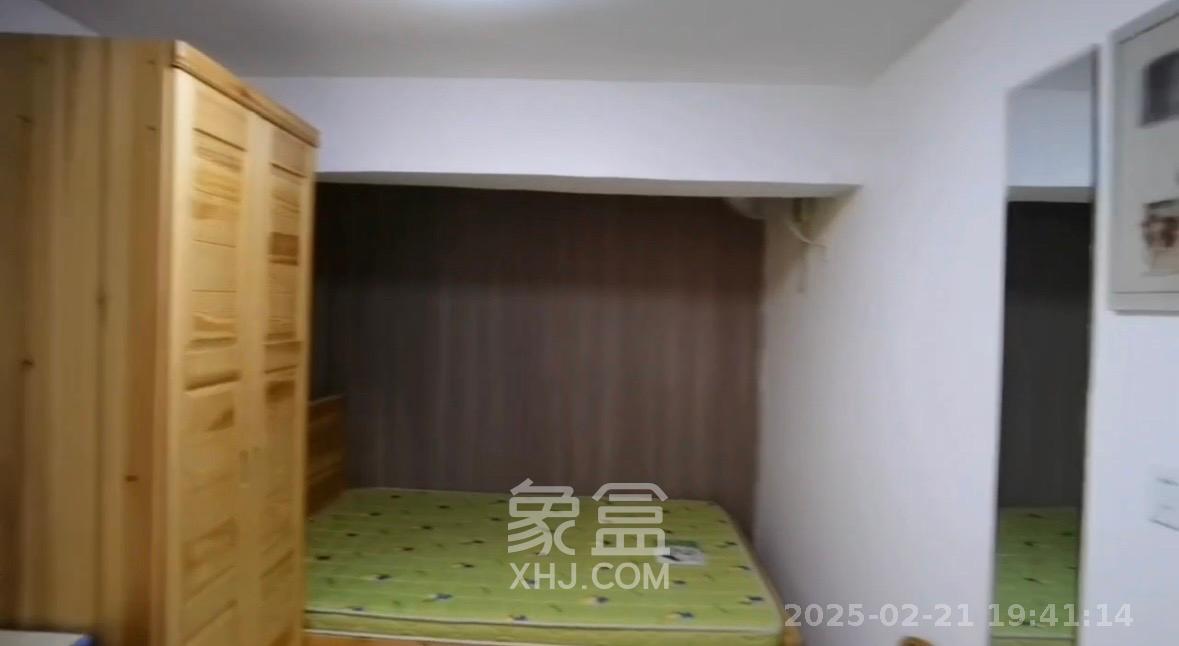 枫林美景  1室1厅1卫    800.0元/月室内图