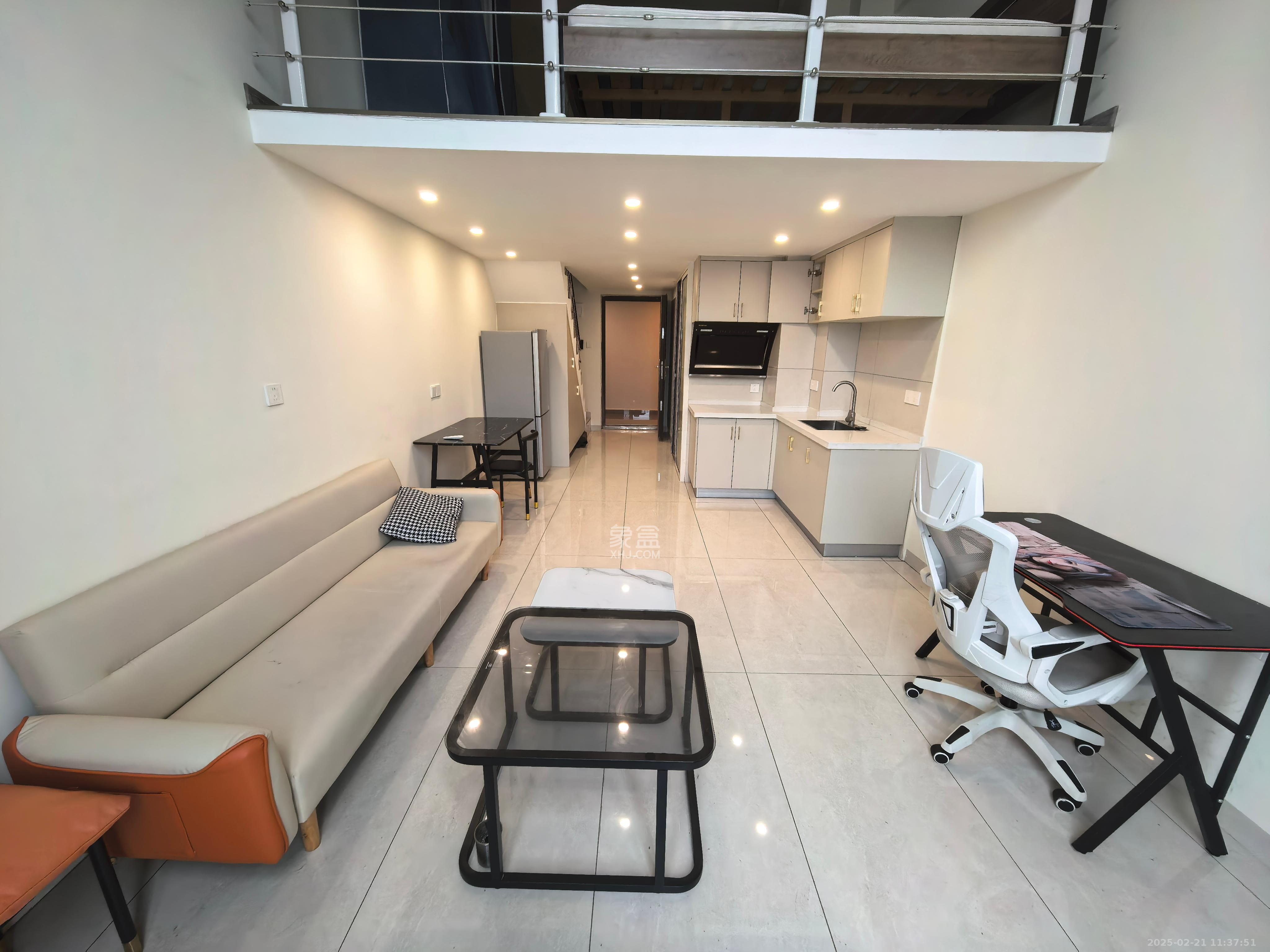 中海阅溪府 2室1厅1卫 1700.0元/月 中海阅溪府 2室1厅1卫 1700.0元/月室内图