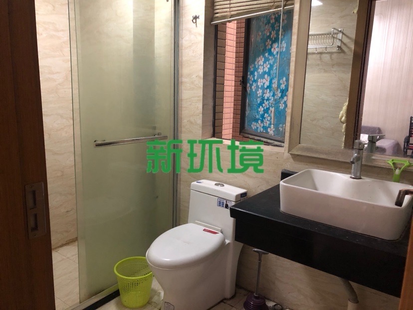 山水印象  1室1厅1卫   36.80万客厅