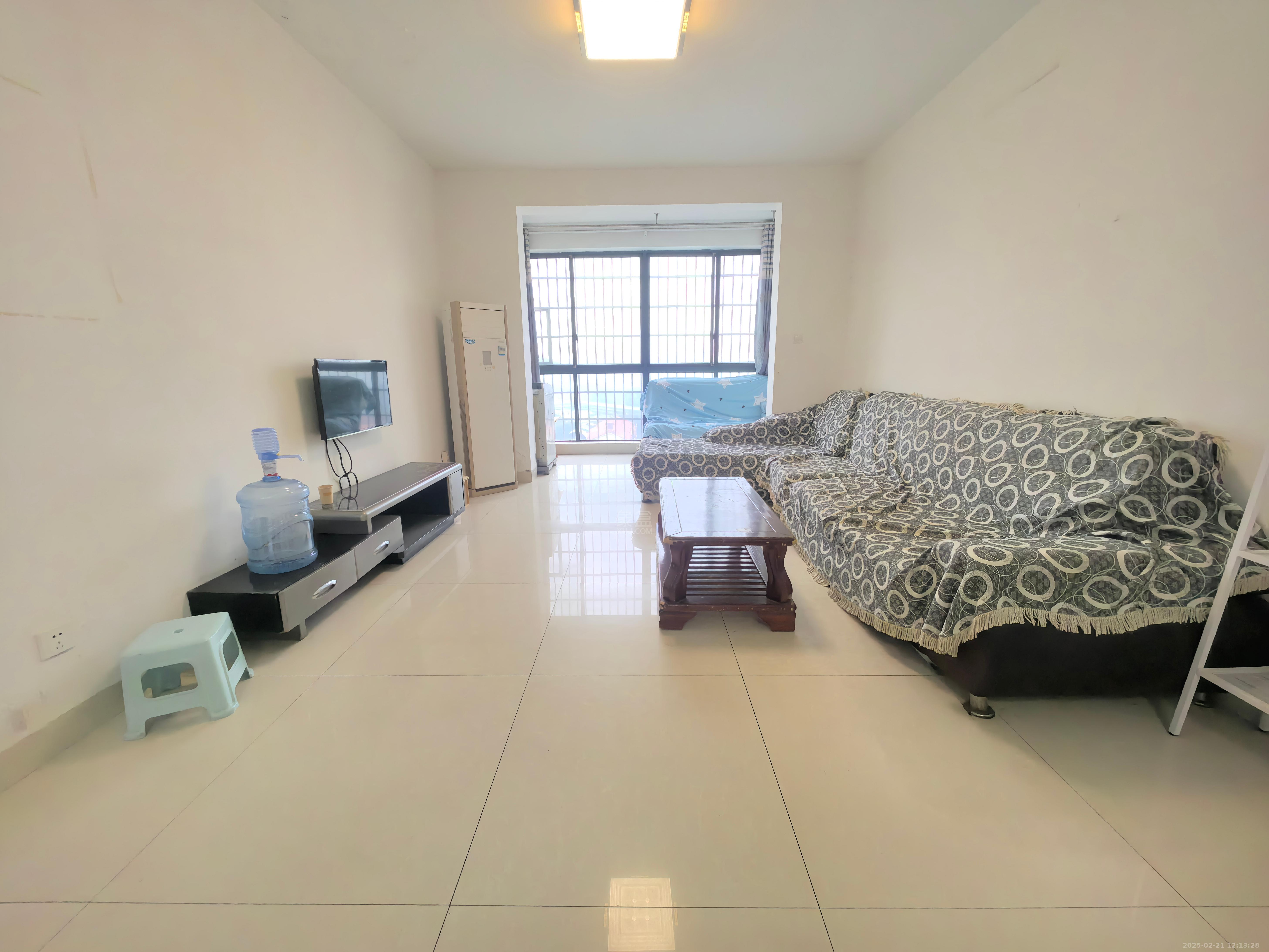 汇通国际 2室2厅1卫 1400.0元/月 汇通国际 2室2厅1卫 1400.0元/月室内图