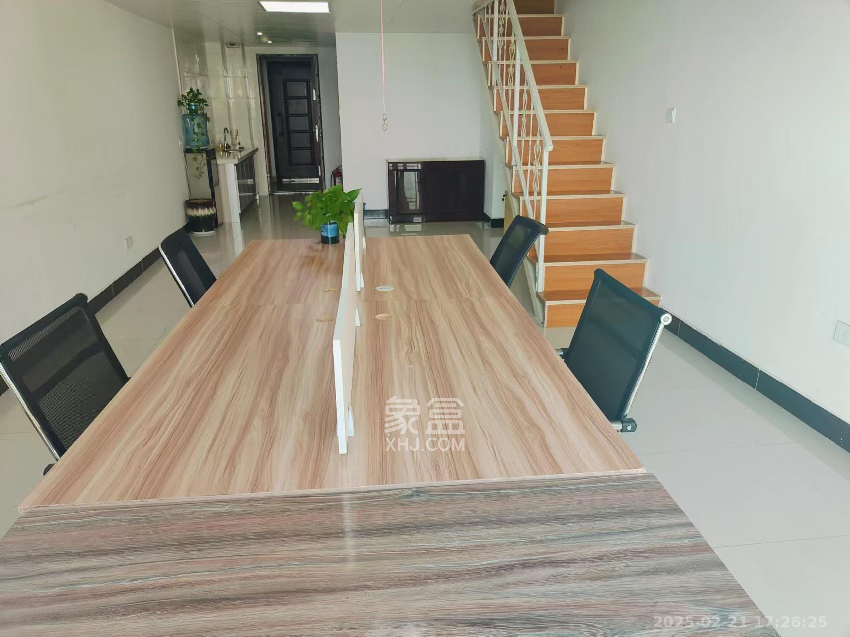 金科时代中心  1室1厅1卫    1800.0元/月室内图