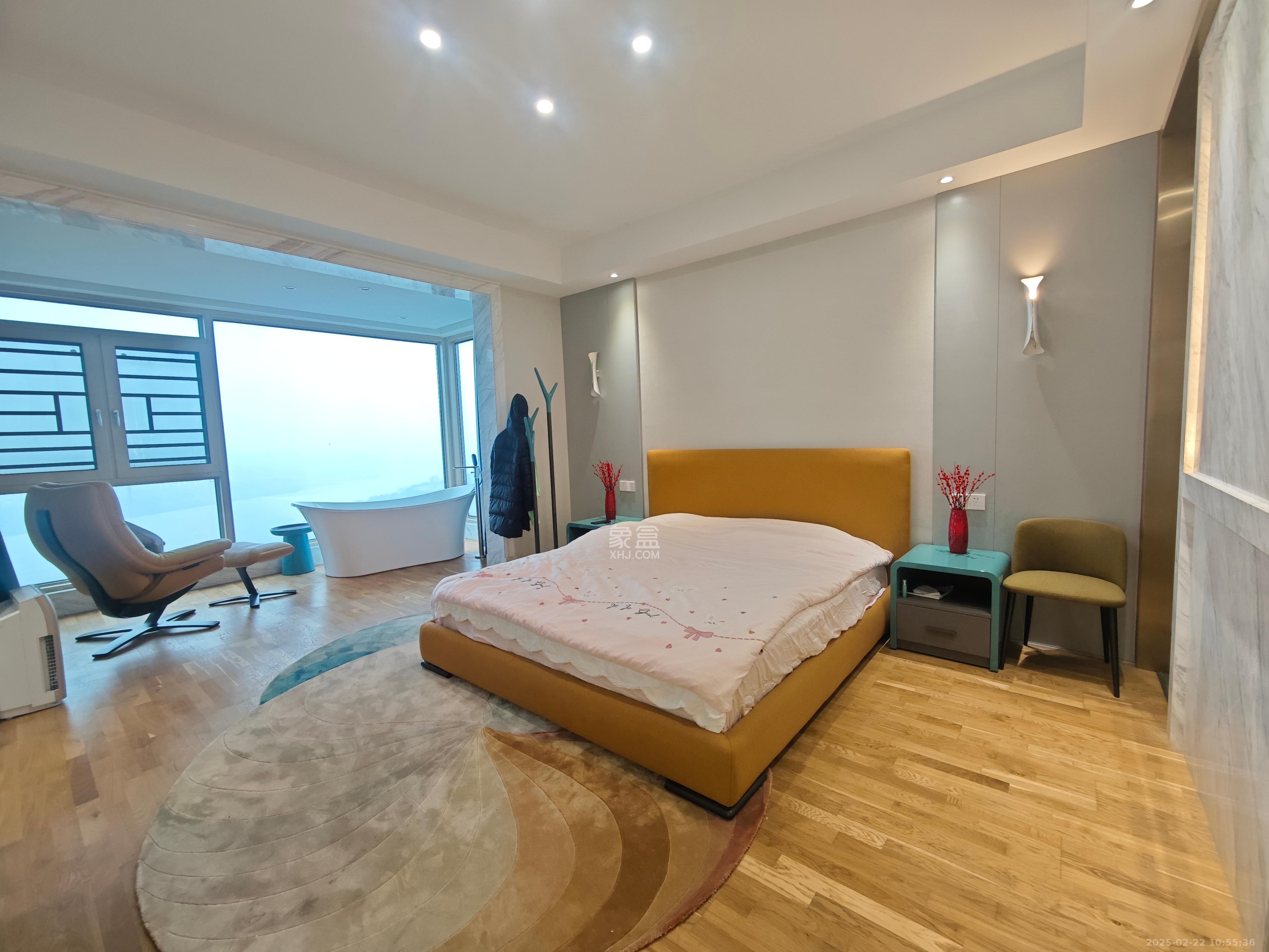 中建江山壹号  4室2厅3卫   19000.00元/月室内图