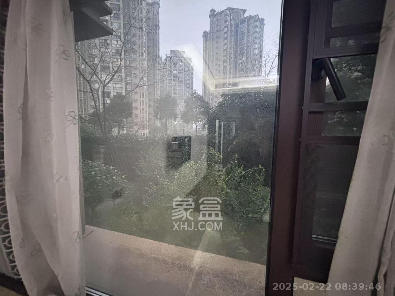 中建江山壹号  4室2厅3卫   10500.00元/月室内图