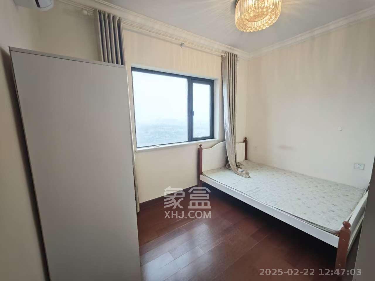 恒大御景天下城一期 4室2厅2卫 2600.0元/月 恒大御景天下城一期 4室2厅2卫 2600.0元/月室内图