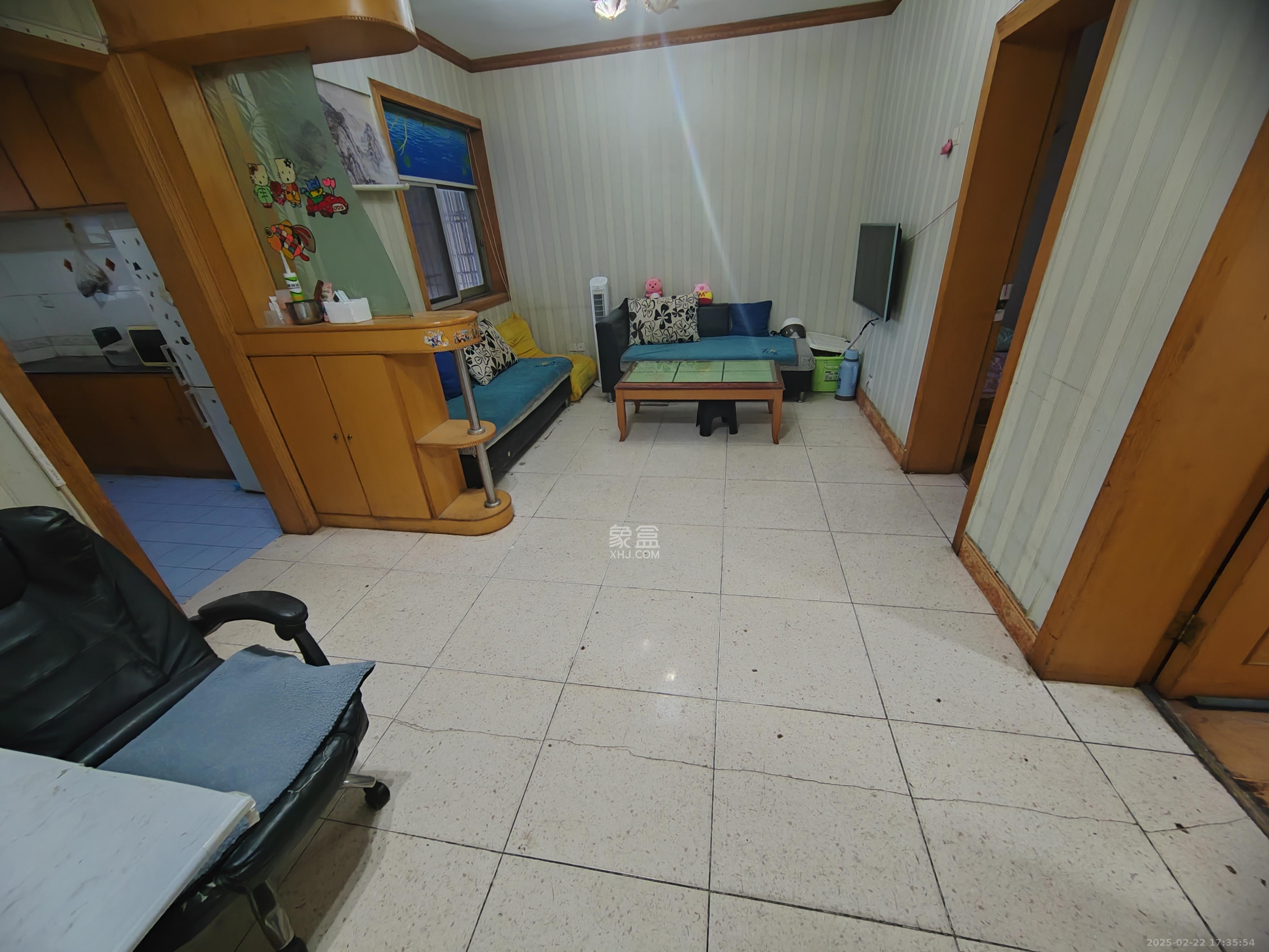 红花坡恒生制药厂宿舍  2室2厅1卫    1200.0元/月 红花坡恒生制药厂宿舍  2室2厅1卫    1200.0元/月室内图