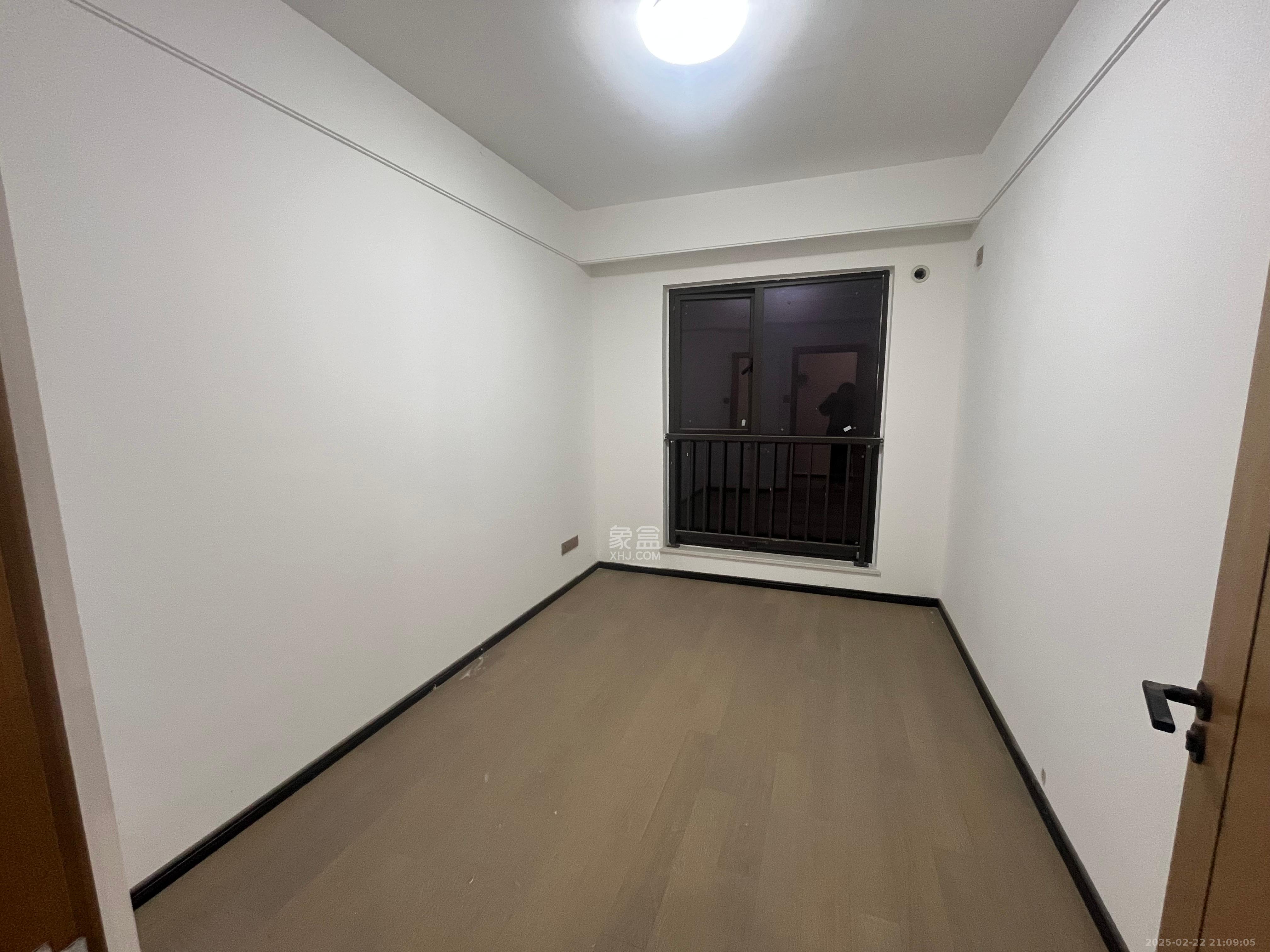 润和美郡(润和紫郡五期) 5室2厅2卫 2500.0元/月 润和美郡(润和紫郡五期) 5室2厅2卫 2500.0元/月室内图