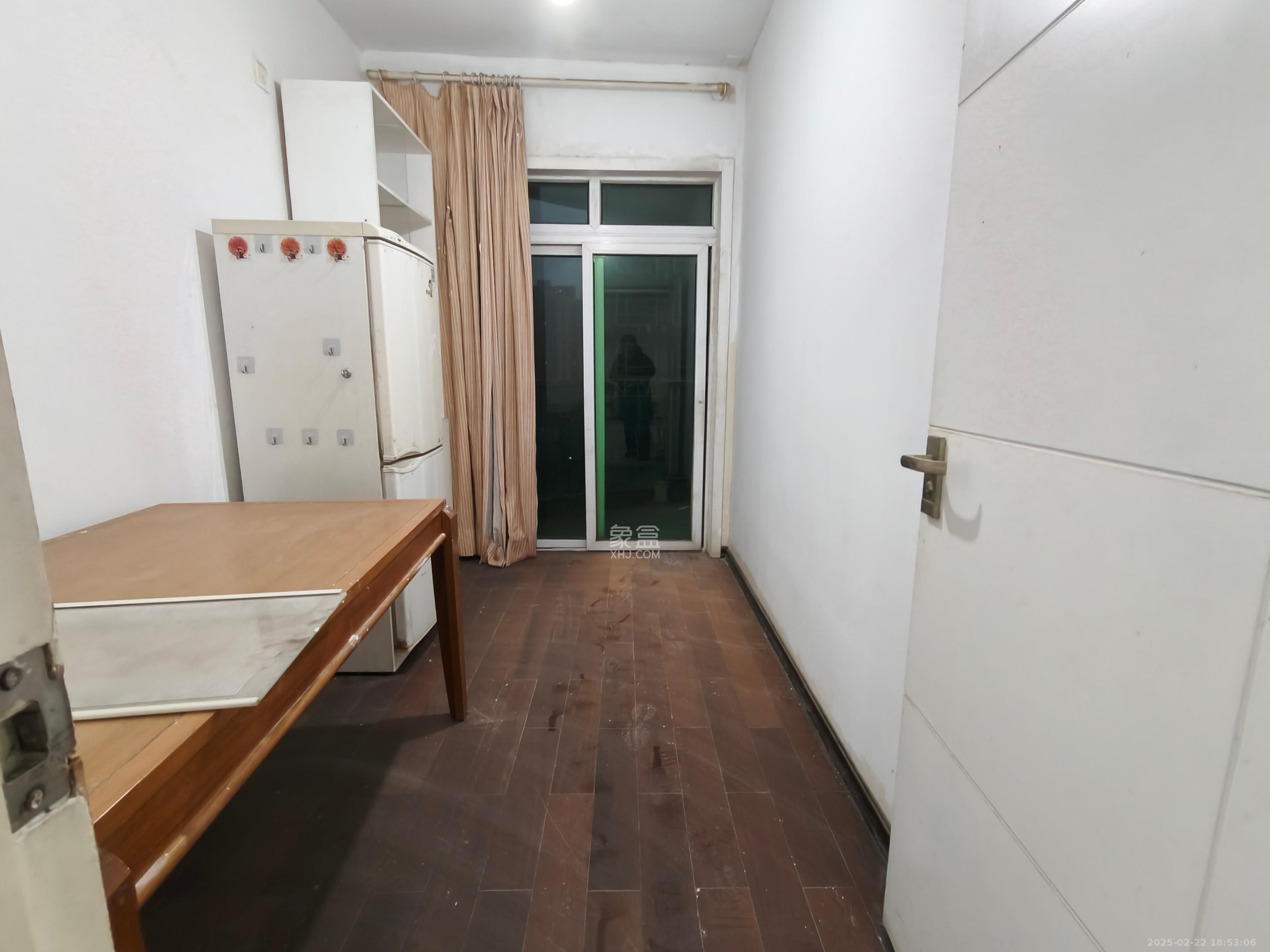 万事佳景园 3室2厅2卫 1800.0元/月 万事佳景园 3室2厅2卫 1800.0元/月室内图