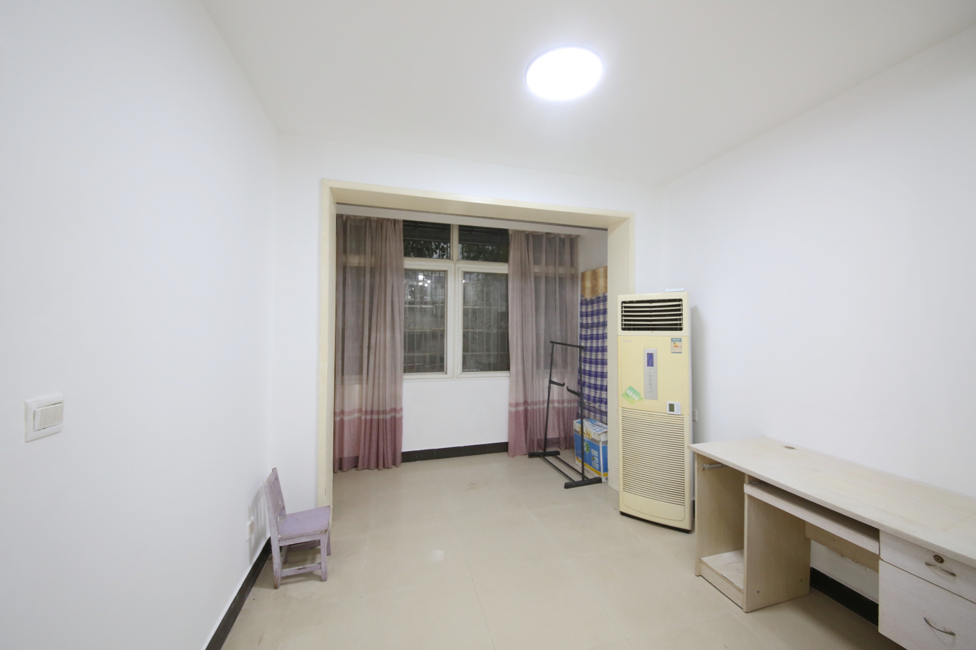 邮电新村  3室2厅1卫   65.00万卧室