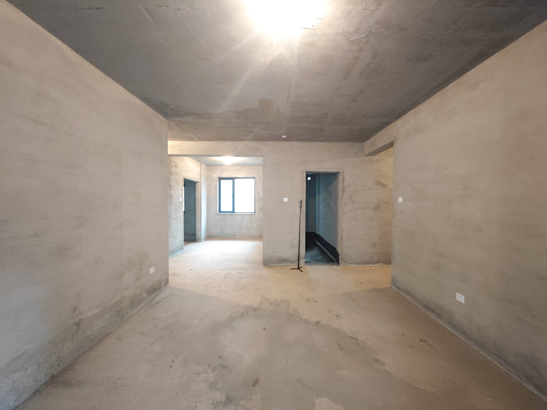 中建嘉和城  4室2厅2卫   110.00万客厅