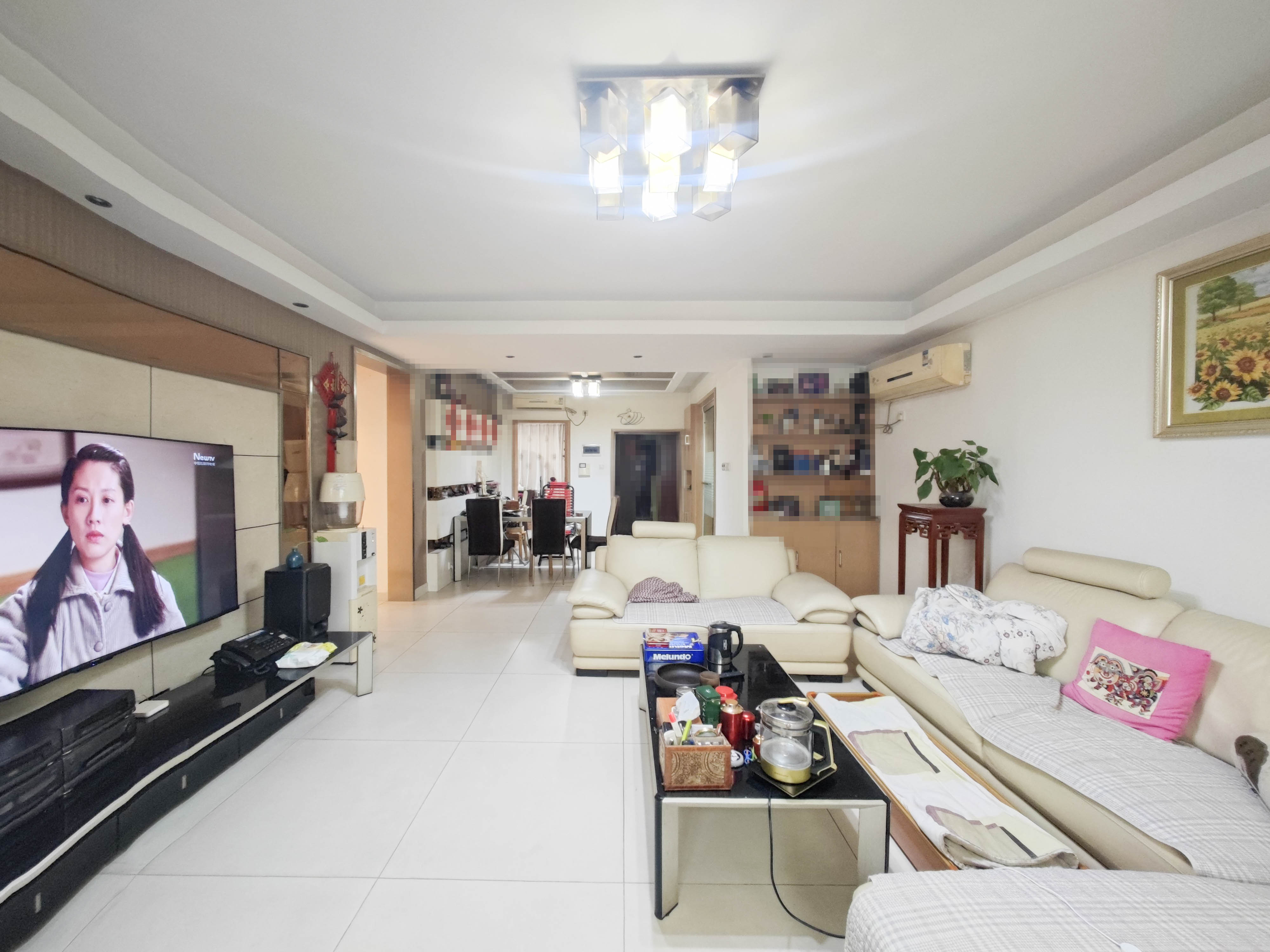 山水熙园  1室2厅2卫   150.00万客厅