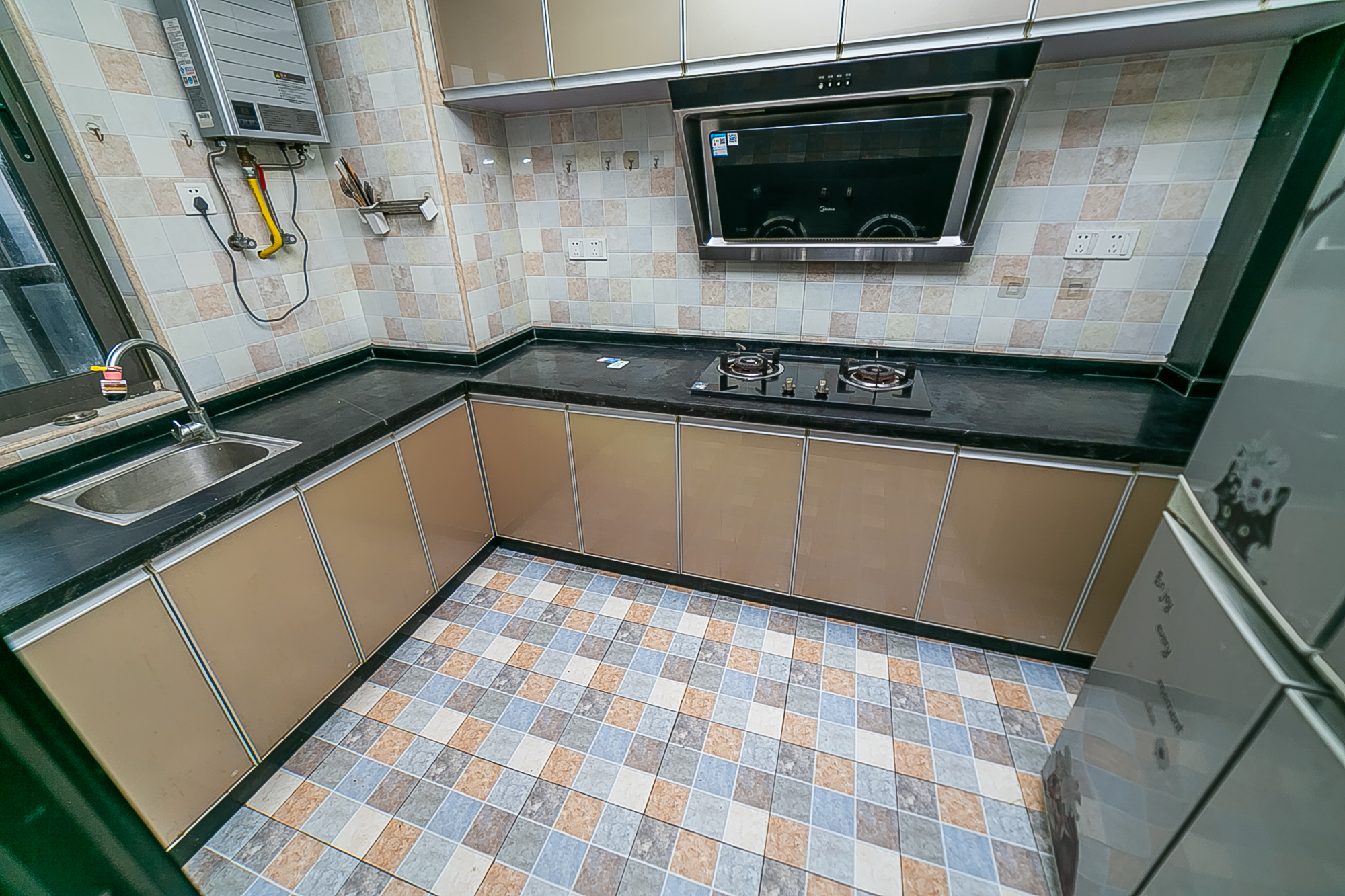 通用时代国际社区 3室2厅2卫 128.0万 通用时代国际社区 3室2厅2卫 128.0万其他