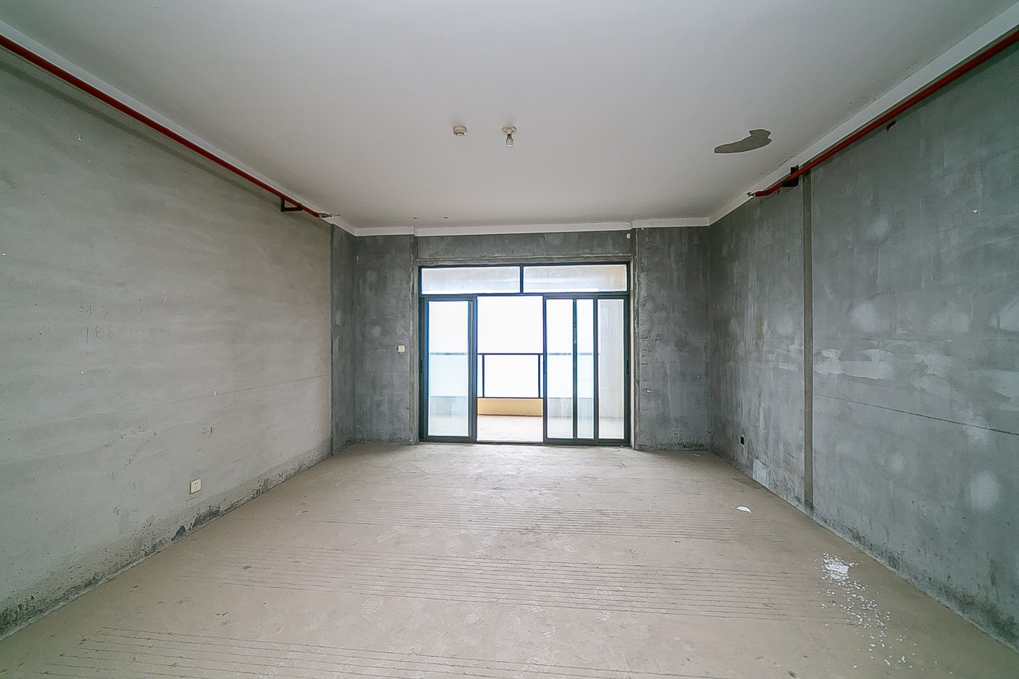 中建江山壹号  5室2厅4卫    650.0万 中建江山壹号  5室2厅4卫    650.0万客厅