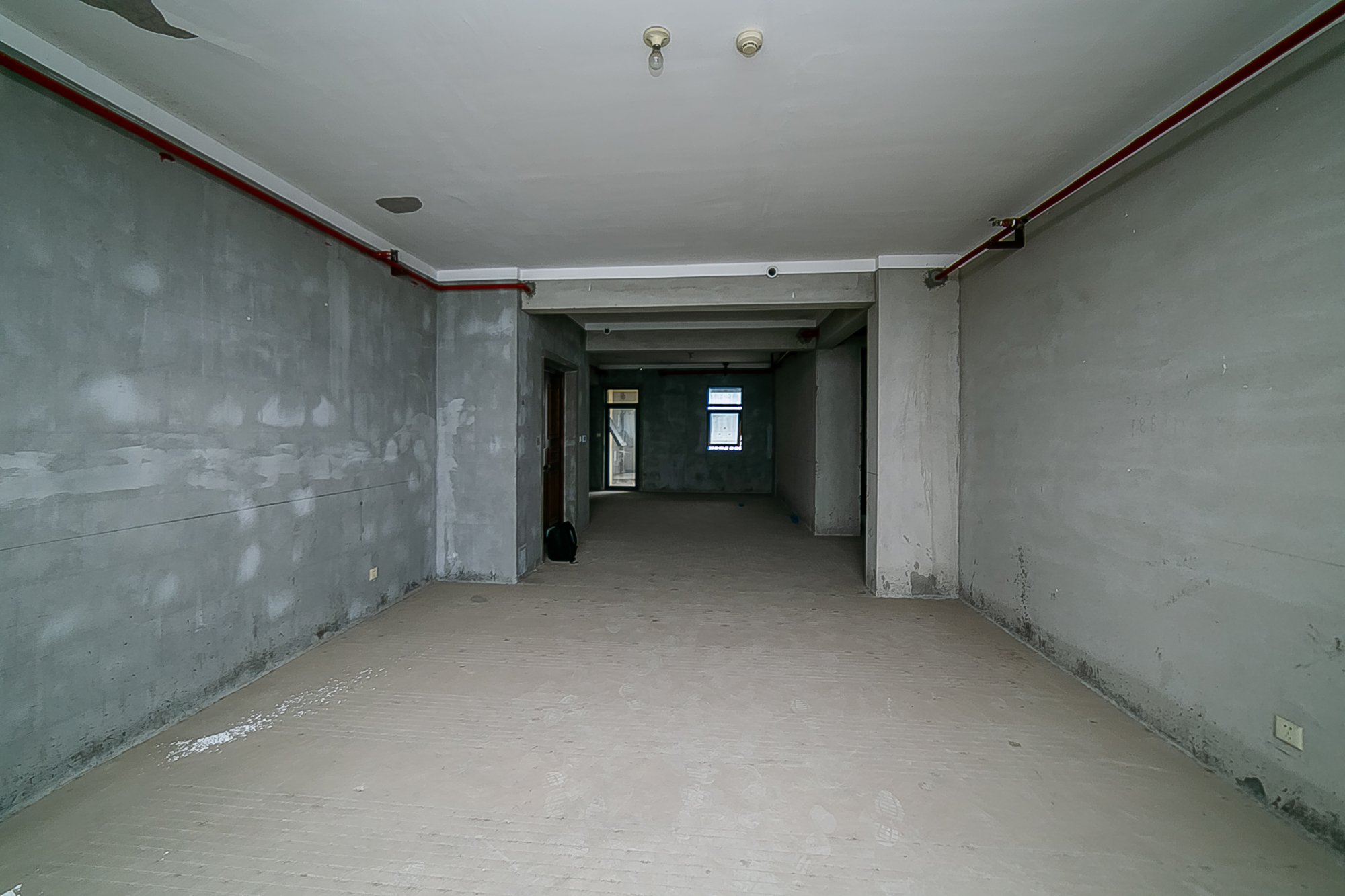 中建江山壹号  5室2厅4卫    650.0万 中建江山壹号  5室2厅4卫    650.0万客厅