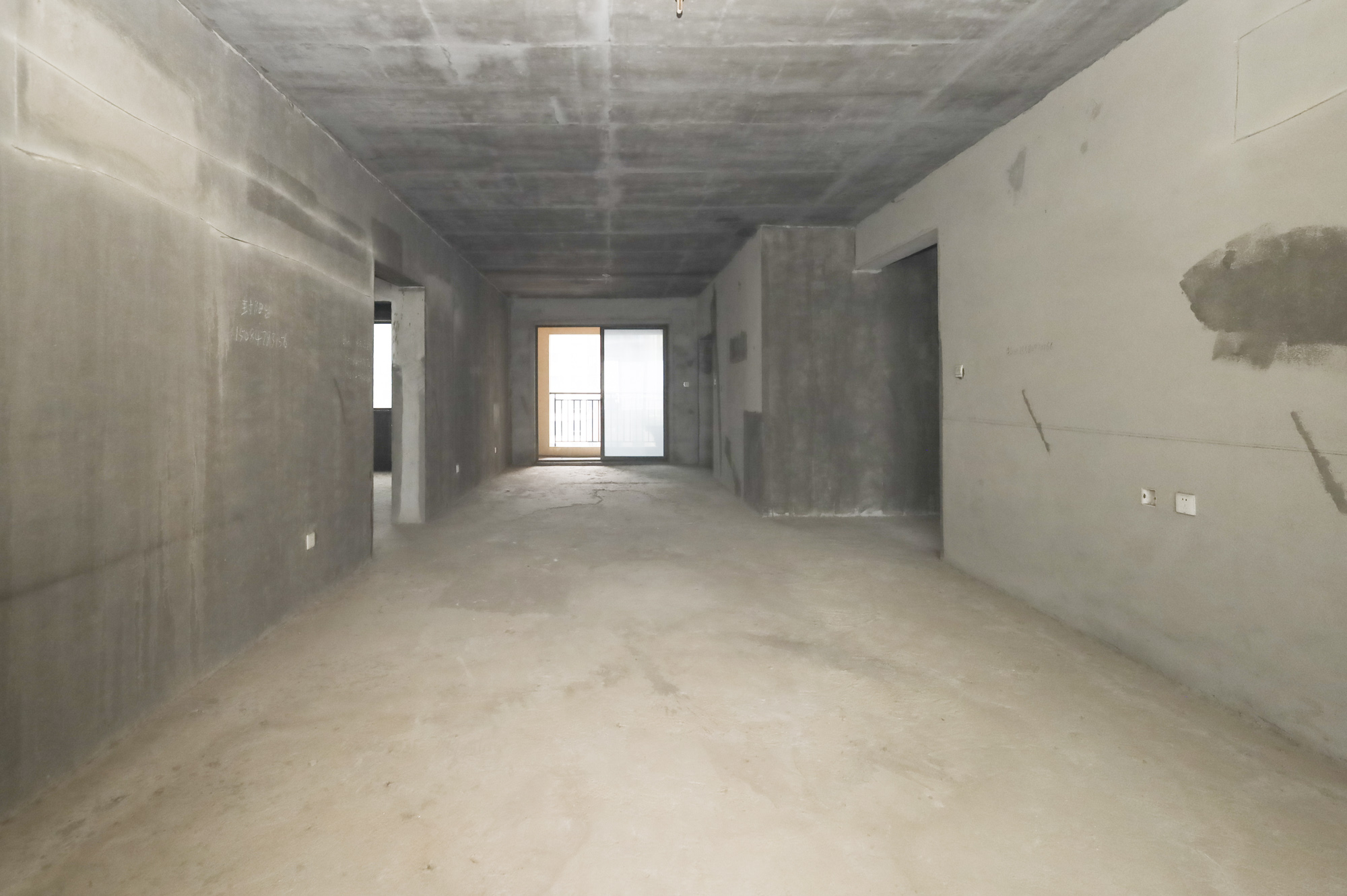 长沙雅居乐花园 4室2厅3卫 145.0万 长沙雅居乐花园 4室2厅3卫 145.0万客厅