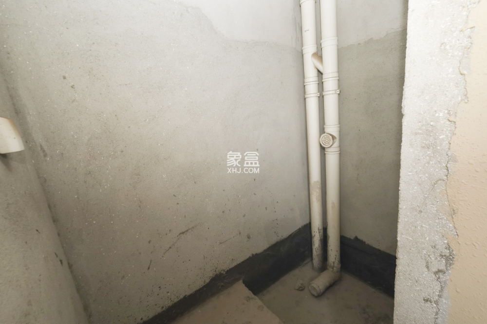 長沙雅居樂花園  4室2廳3衛(wèi)   185.00萬