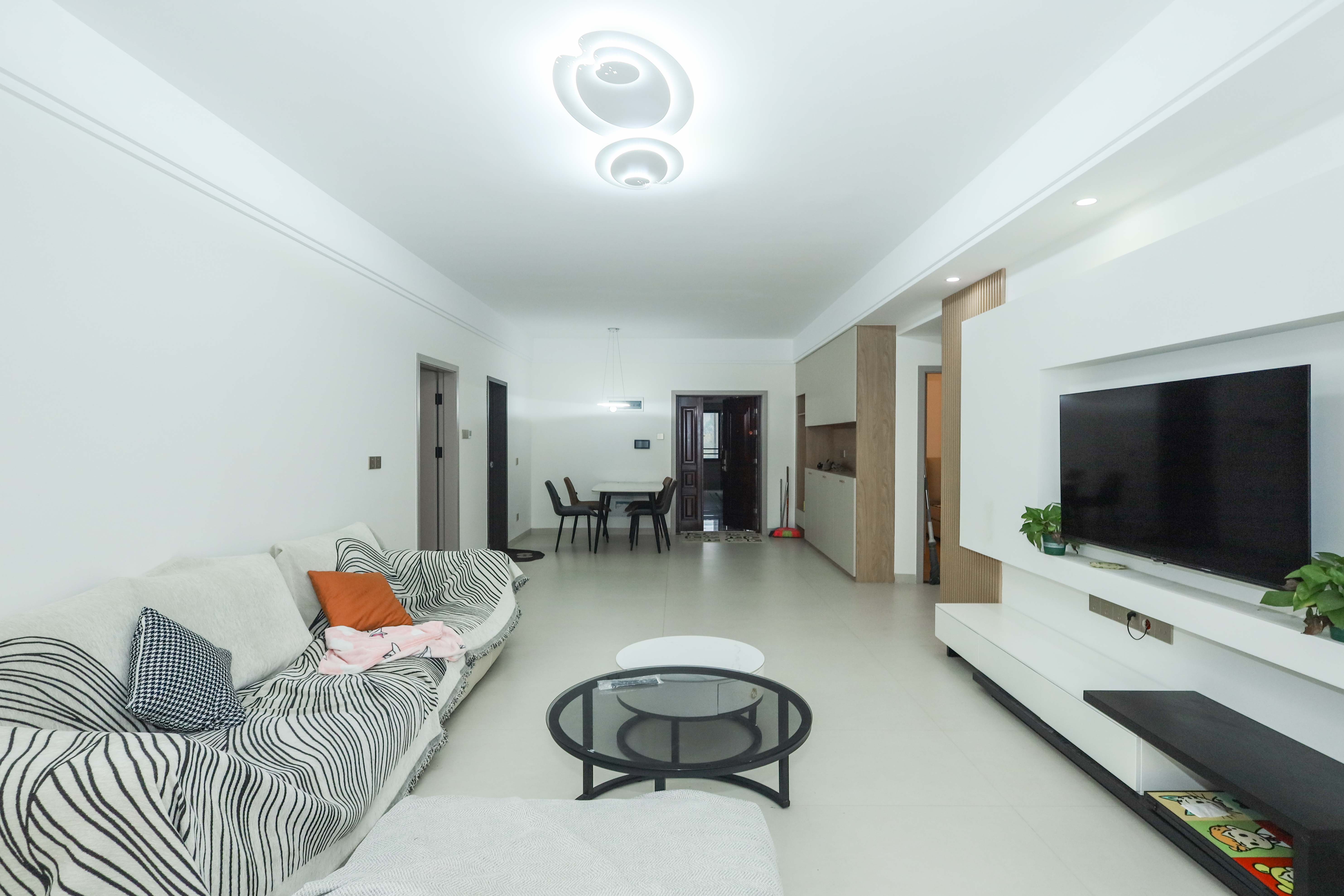 梅溪盛荟  3室2厅2卫    115.8万 梅溪盛荟  3室2厅2卫    115.8万客厅