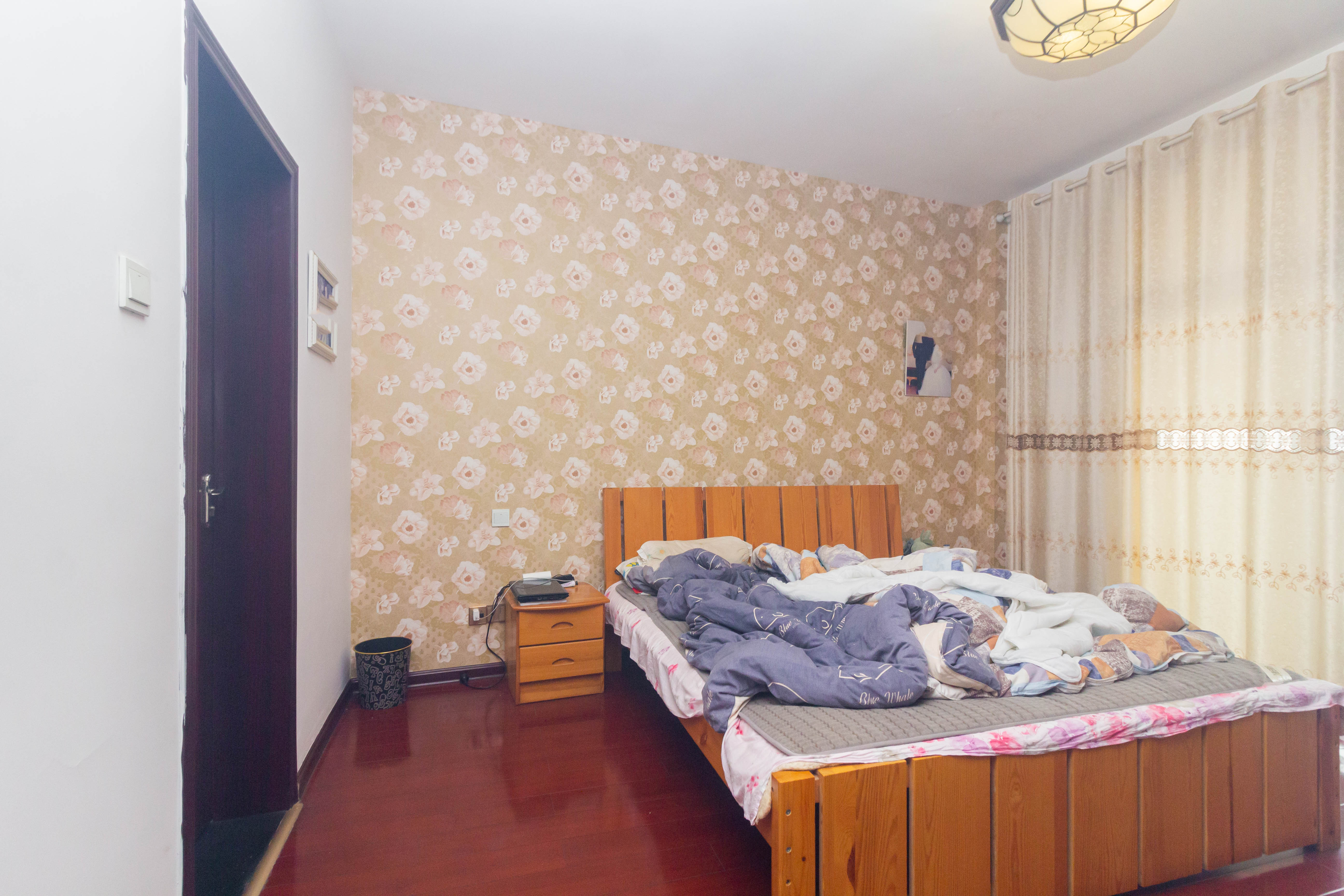 星城国际 4室3厅4卫 96.0万 星城国际 4室3厅4卫 96.0万卧室