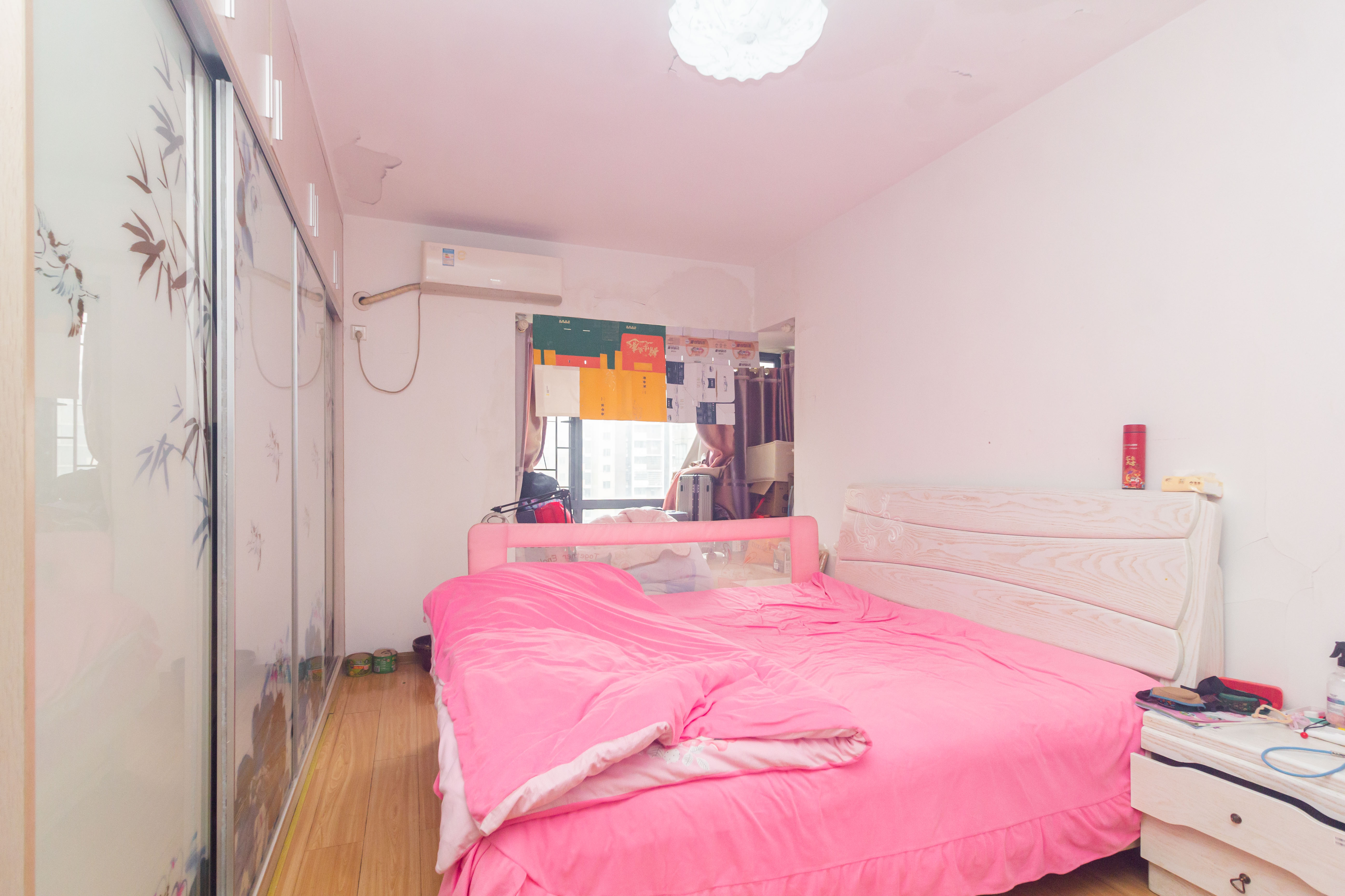 中国铁建国际城一期  3室2厅2卫    60.8万 中国铁建国际城一期  3室2厅2卫    60.8万卧室