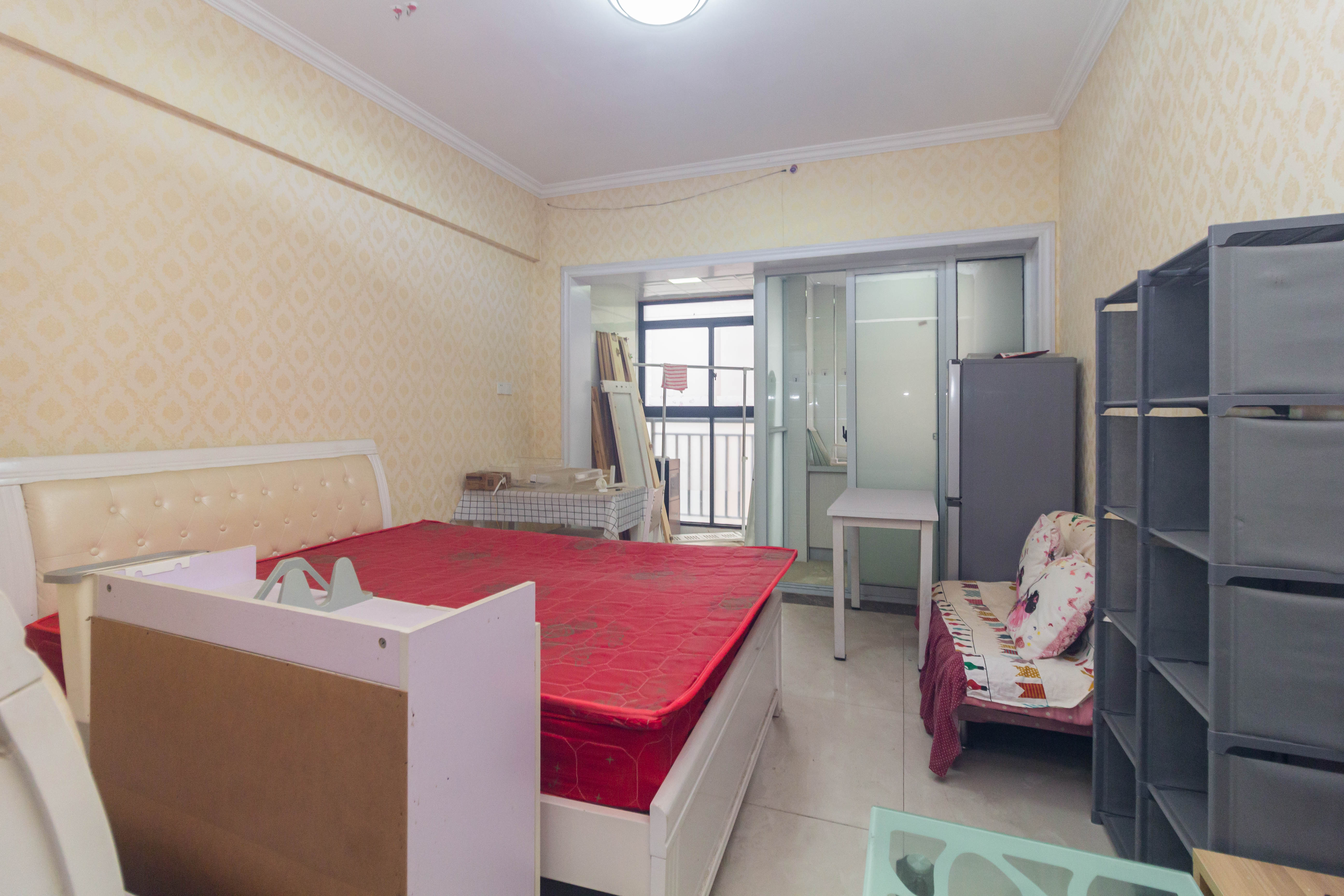 爵士湘 1室1厅1卫 25.0万 爵士湘 1室1厅1卫 25.0万卧室