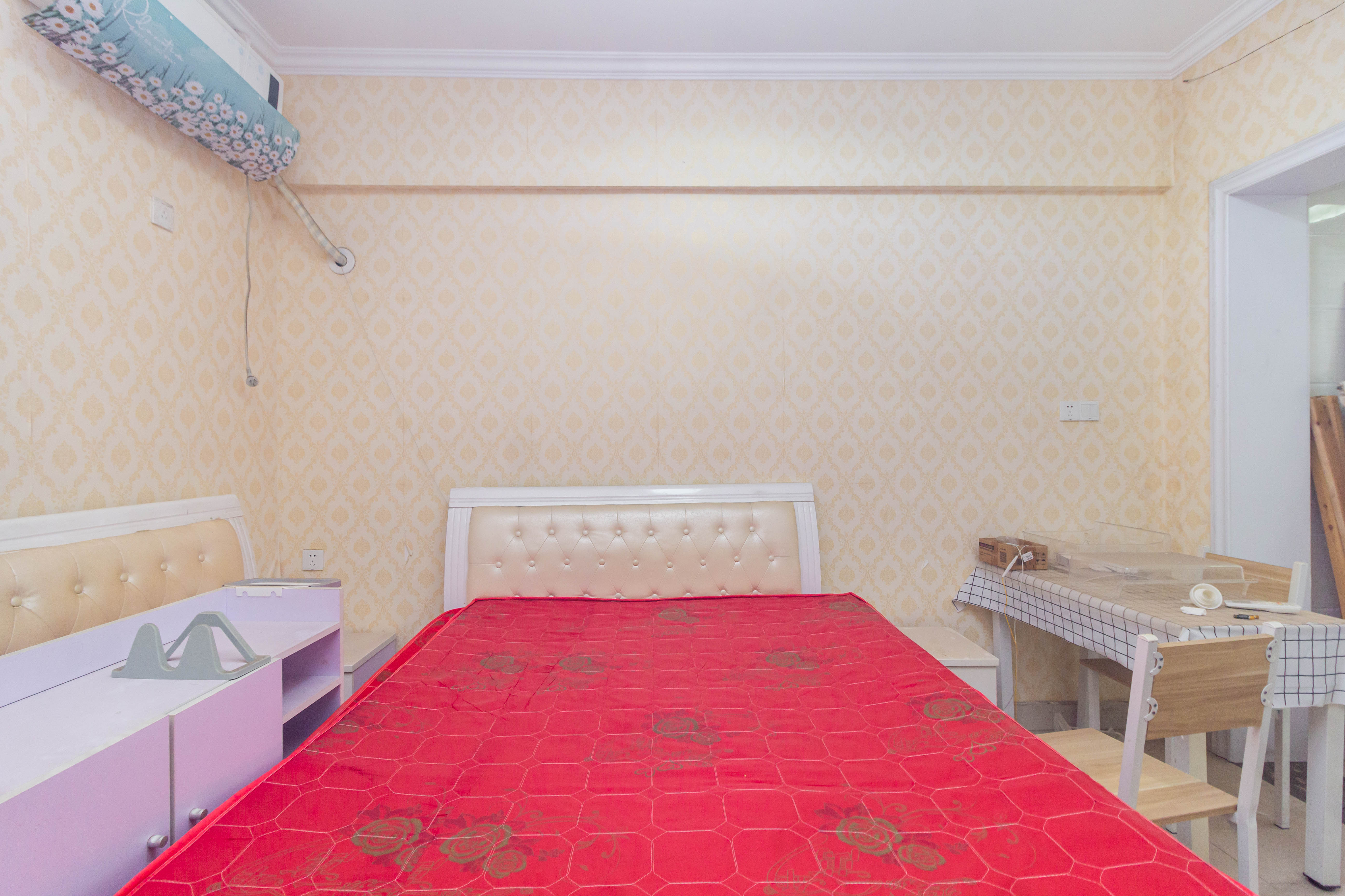 爵士湘 1室1厅1卫 25.0万 爵士湘 1室1厅1卫 25.0万卧室