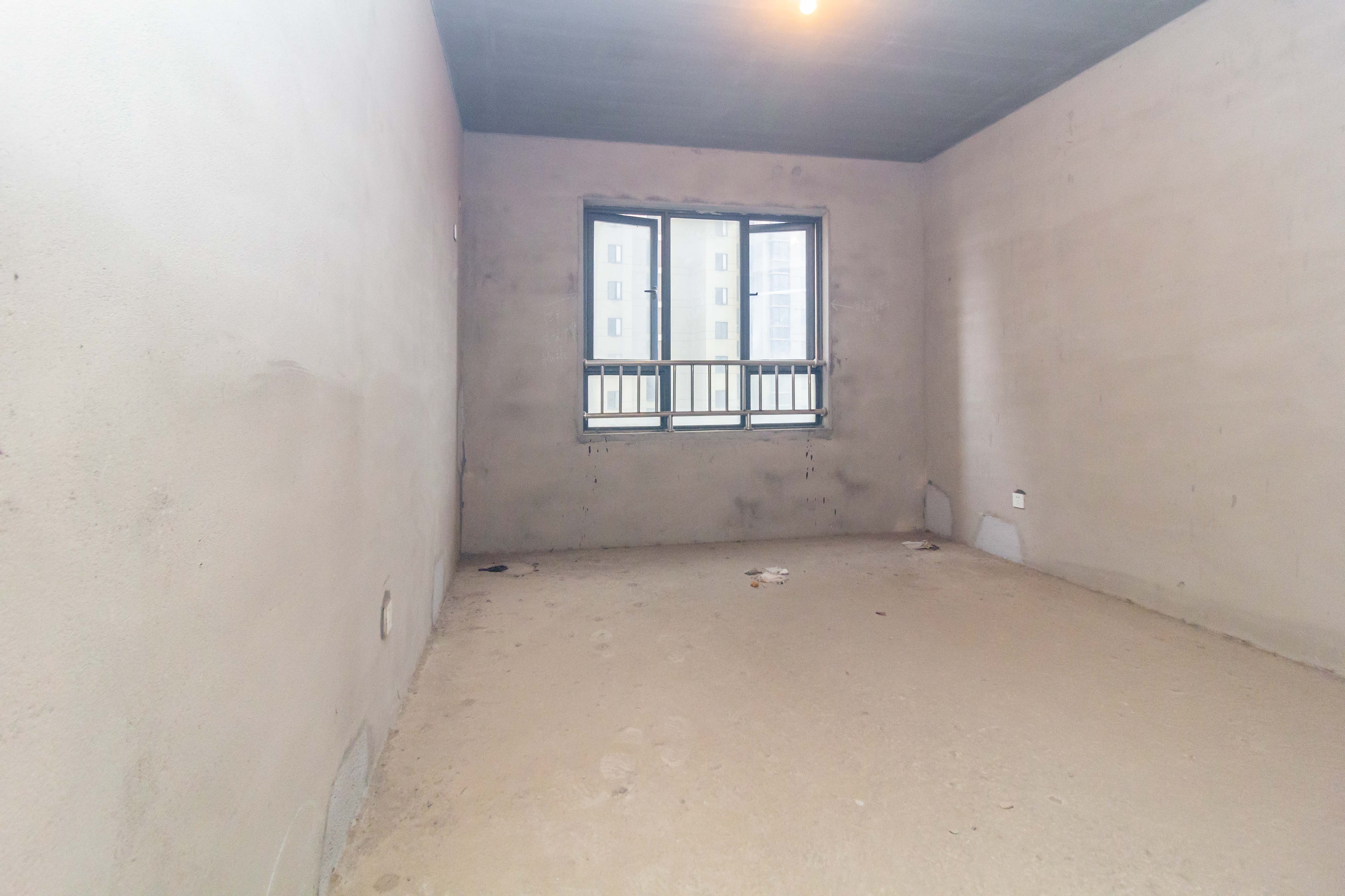 爵世名邸东湖(东湖壹号企业总部基地)  3室2厅2卫    85.0万 爵世名邸东湖(东湖壹号企业总部基地)  3室2厅2卫    85.0万卧室