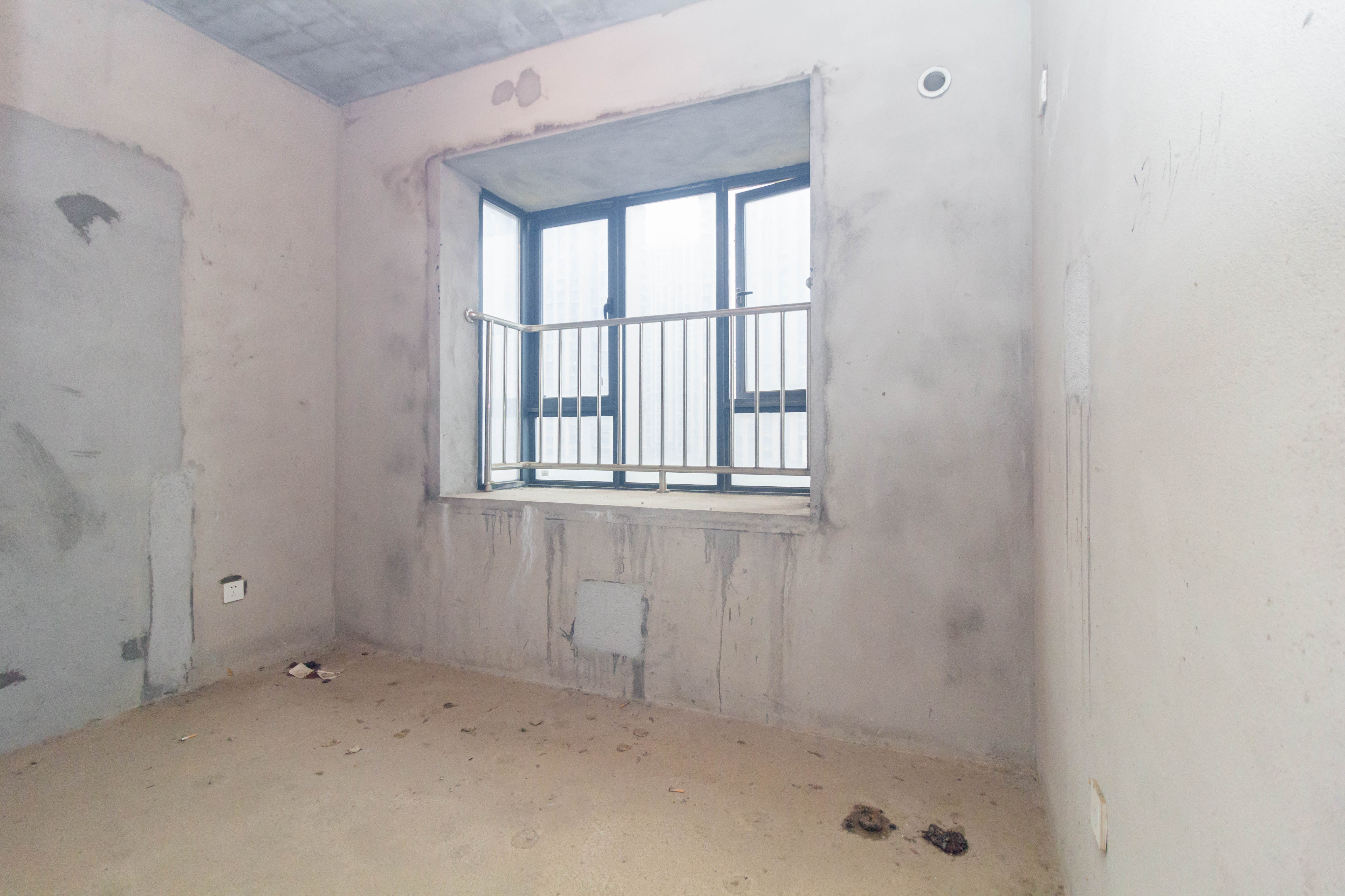 爵世名邸东湖(东湖壹号企业总部基地)  3室2厅2卫    85.0万 爵世名邸东湖(东湖壹号企业总部基地)  3室2厅2卫    85.0万卧室