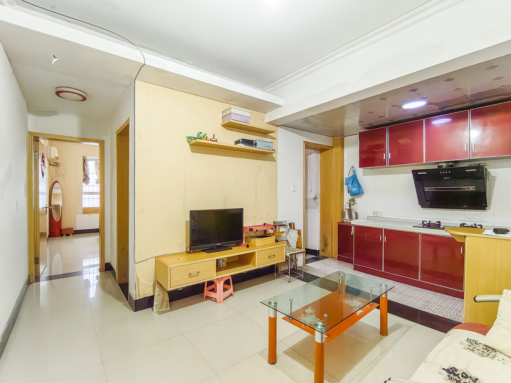 紫晶城 1室1厅1卫 22.8万 紫晶城 1室1厅1卫 22.8万客厅