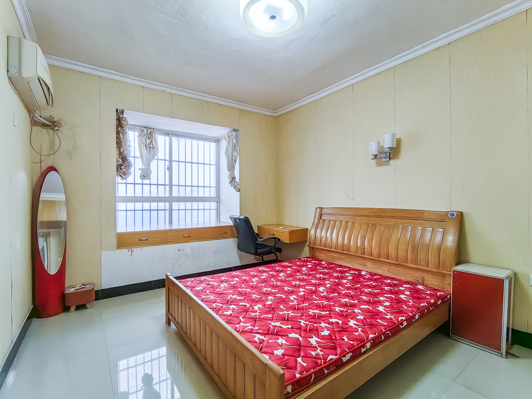 紫晶城 1室1厅1卫 22.8万 紫晶城 1室1厅1卫 22.8万卧室