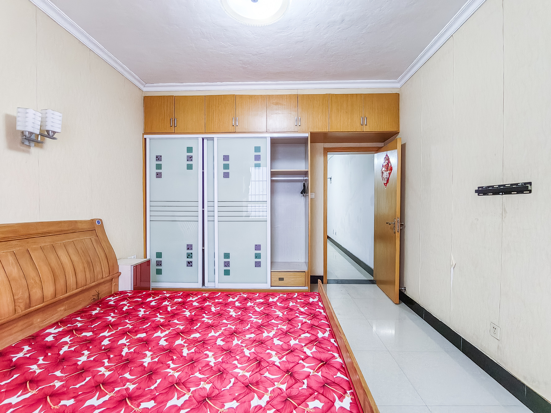 紫晶城 1室1厅1卫 22.8万 紫晶城 1室1厅1卫 22.8万卧室