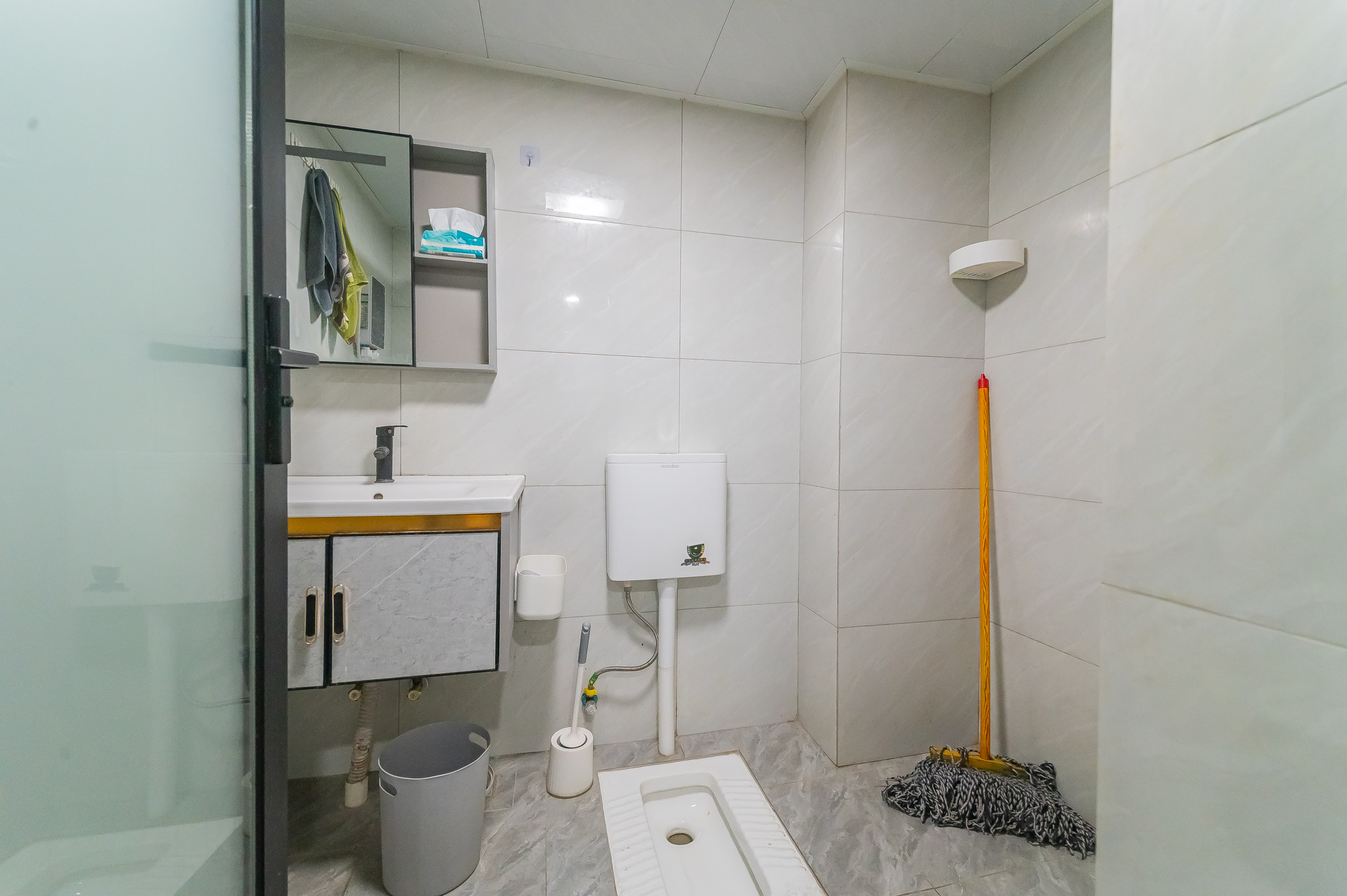 海伦春天 2室1厅1卫 28.9万 海伦春天 2室1厅1卫 28.9万卫生间