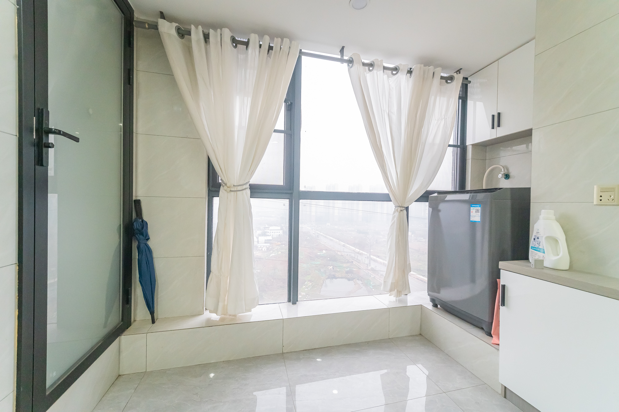 海伦春天 2室1厅1卫 28.9万 海伦春天 2室1厅1卫 28.9万阳台