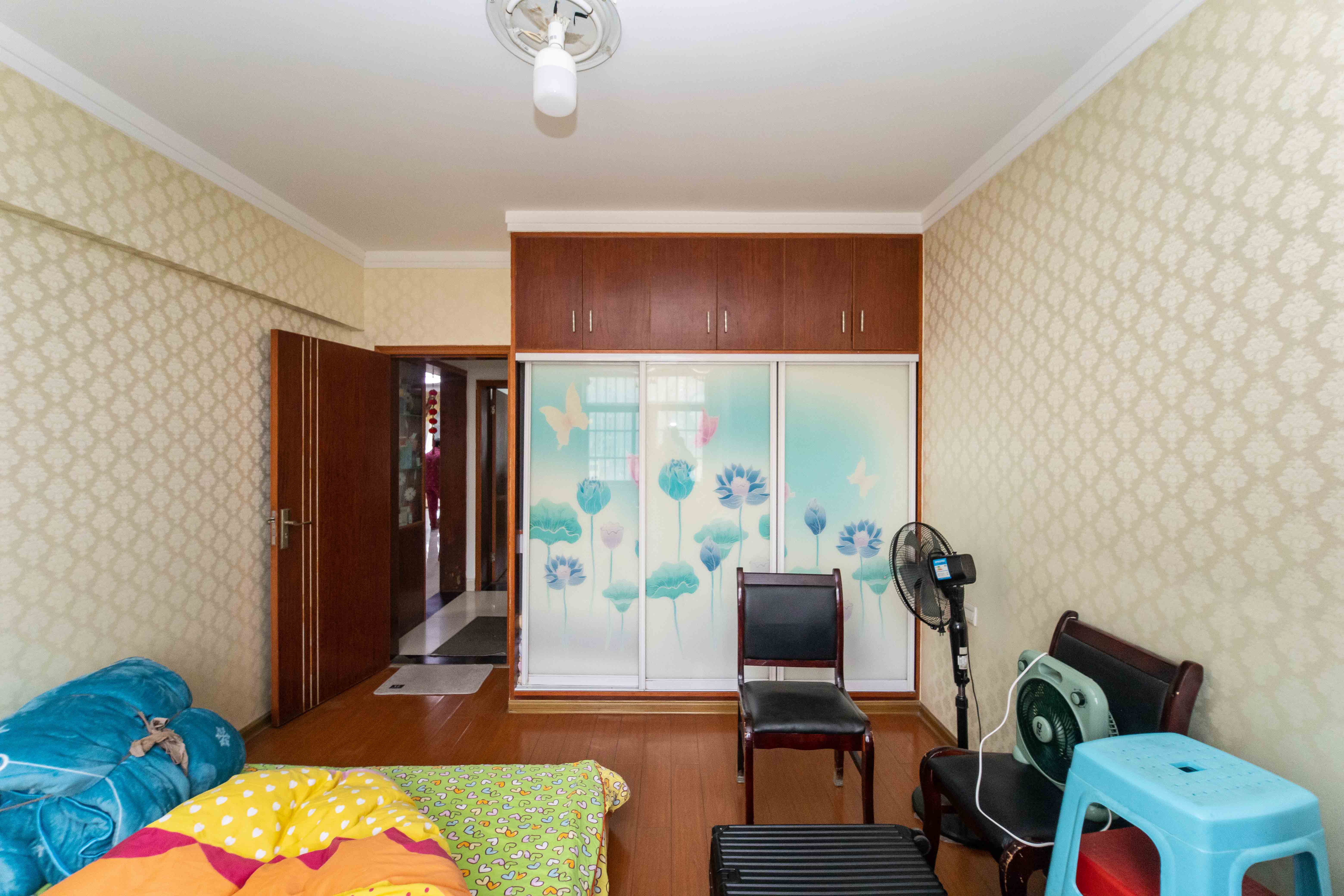 锦湘国际星城二期(锦雅苑) 3室2厅2卫 98.0万 锦湘国际星城二期(锦雅苑) 3室2厅2卫 98.0万卧室