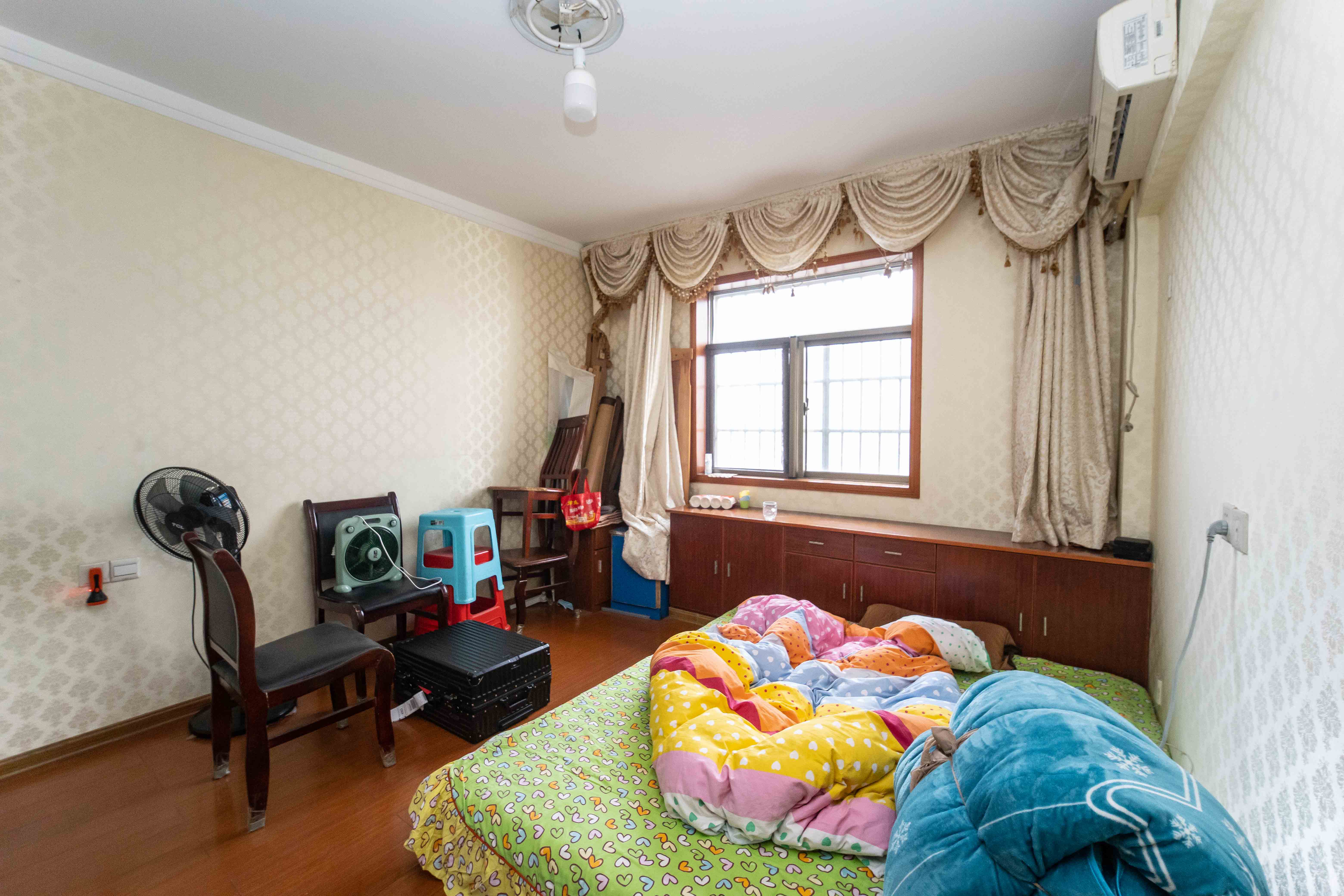 锦湘国际星城二期(锦雅苑) 3室2厅2卫 98.0万 锦湘国际星城二期(锦雅苑) 3室2厅2卫 98.0万卧室