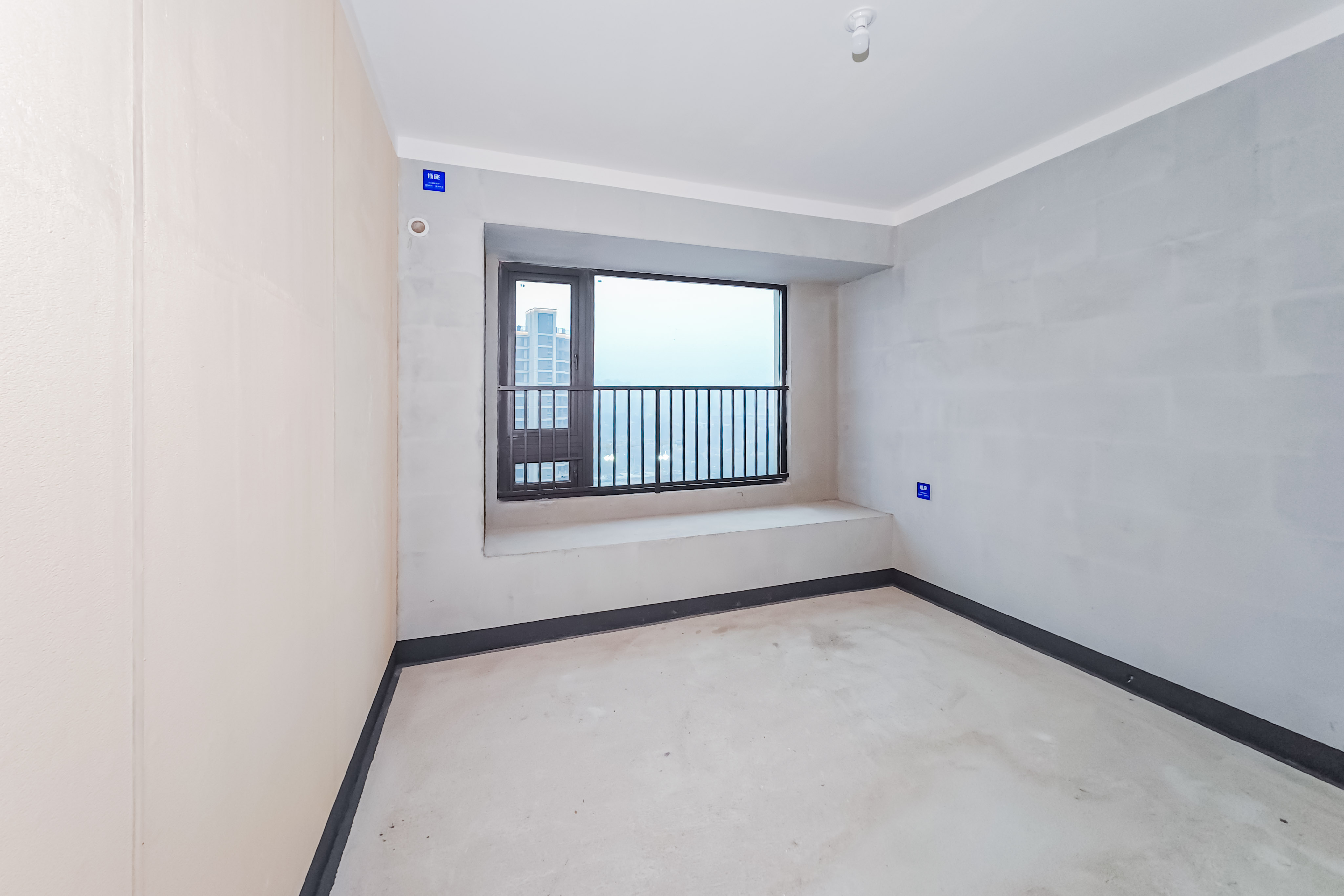 建发玖洲观澜  4室2厅2卫   210.00万其他