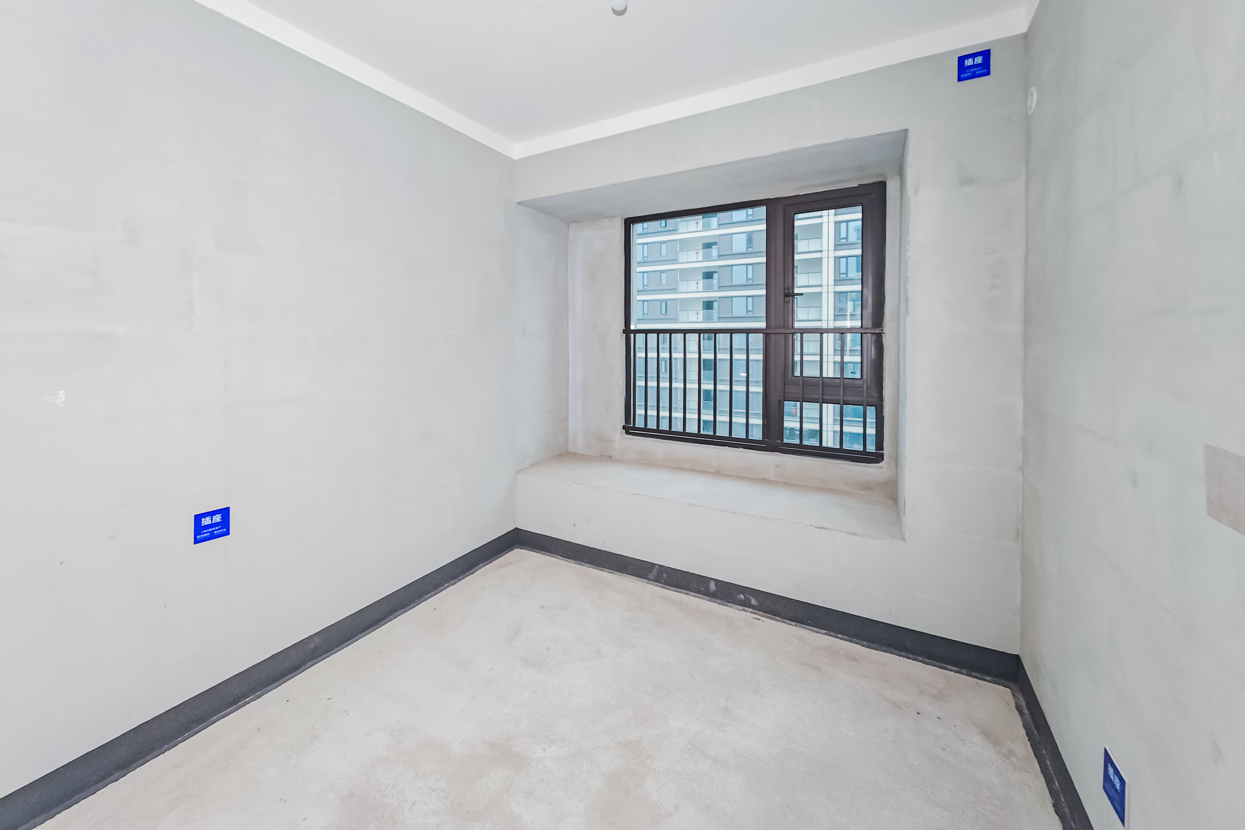 建发玖洲观澜  4室2厅2卫   210.00万其他