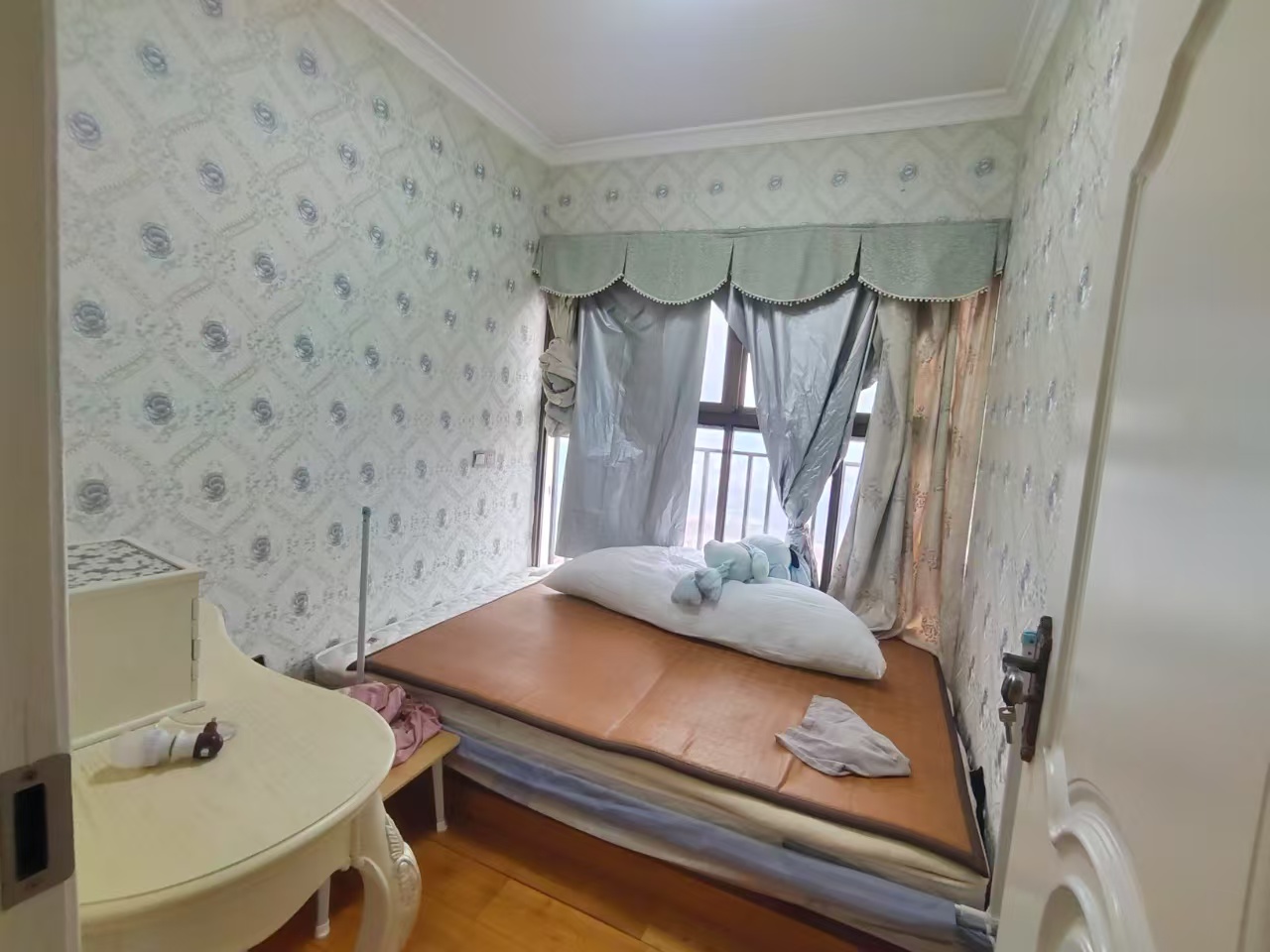 湖湘文化城(锦绣香江) 3室2厅2卫 75.0万 湖湘文化城(锦绣香江) 3室2厅2卫 75.0万室内图