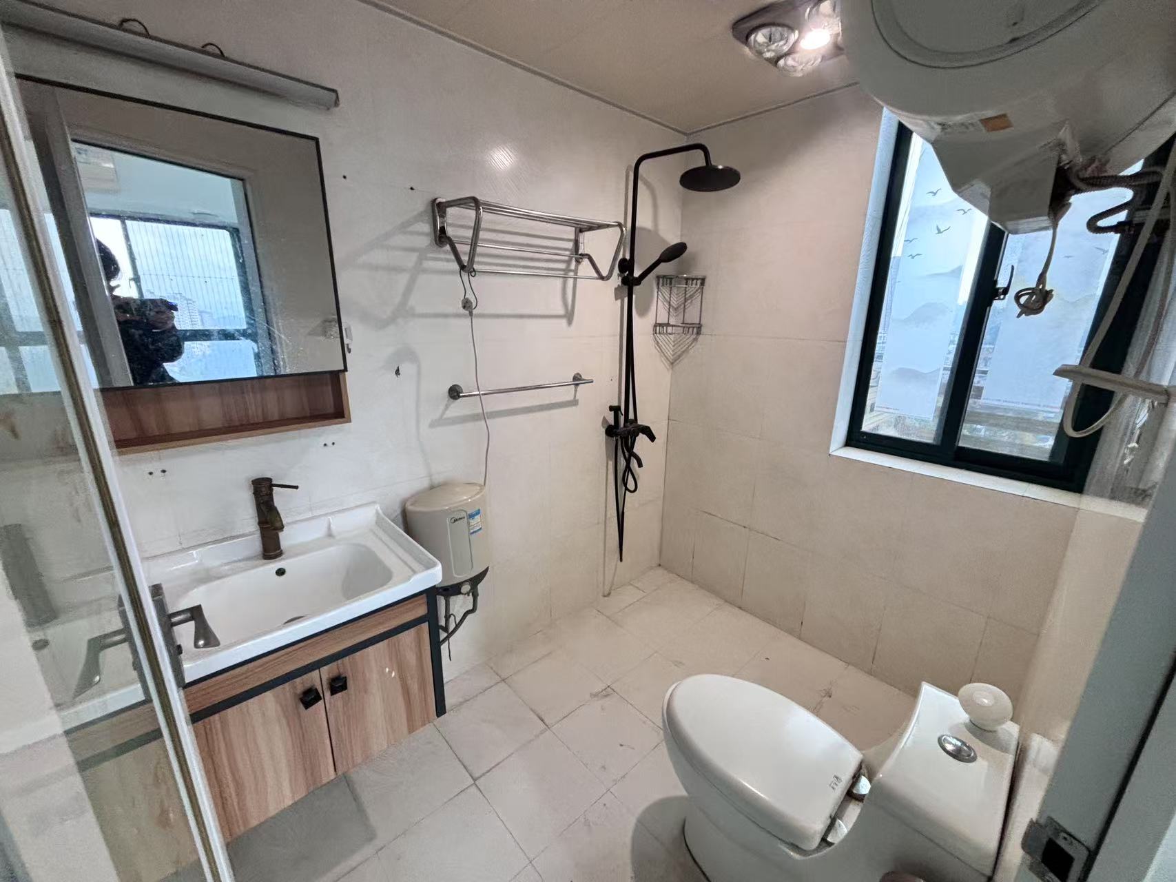 经世皇城 3室2厅2卫 49.8万 经世皇城 3室2厅2卫 49.8万室内图