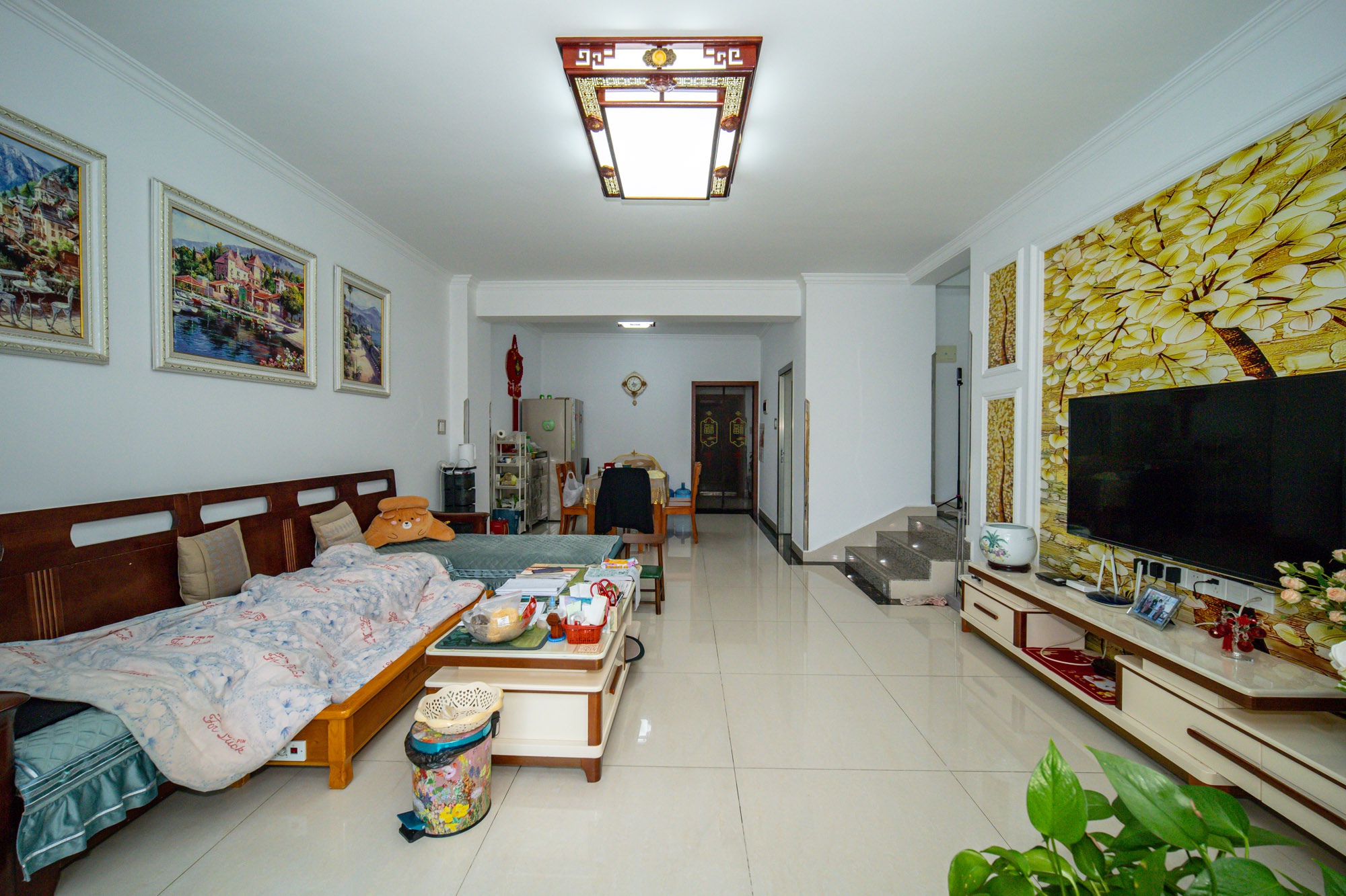 楚天馨苑  3室2厅2卫    80.0万 楚天馨苑  3室2厅2卫    80.0万客厅