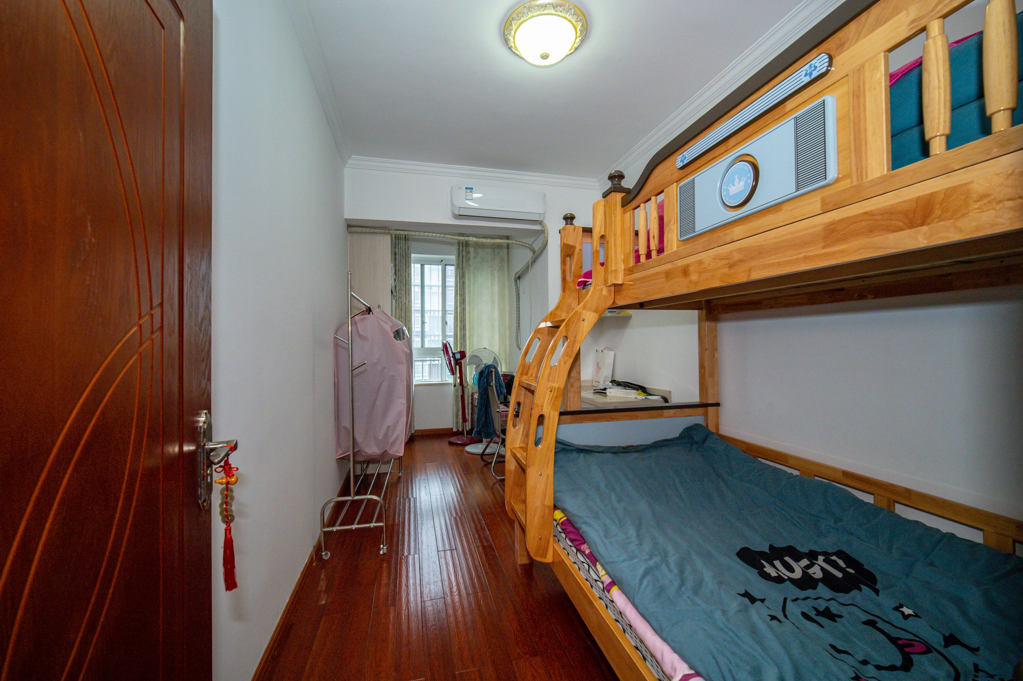 楚天馨苑  3室2厅2卫    80.0万 楚天馨苑  3室2厅2卫    80.0万卧室