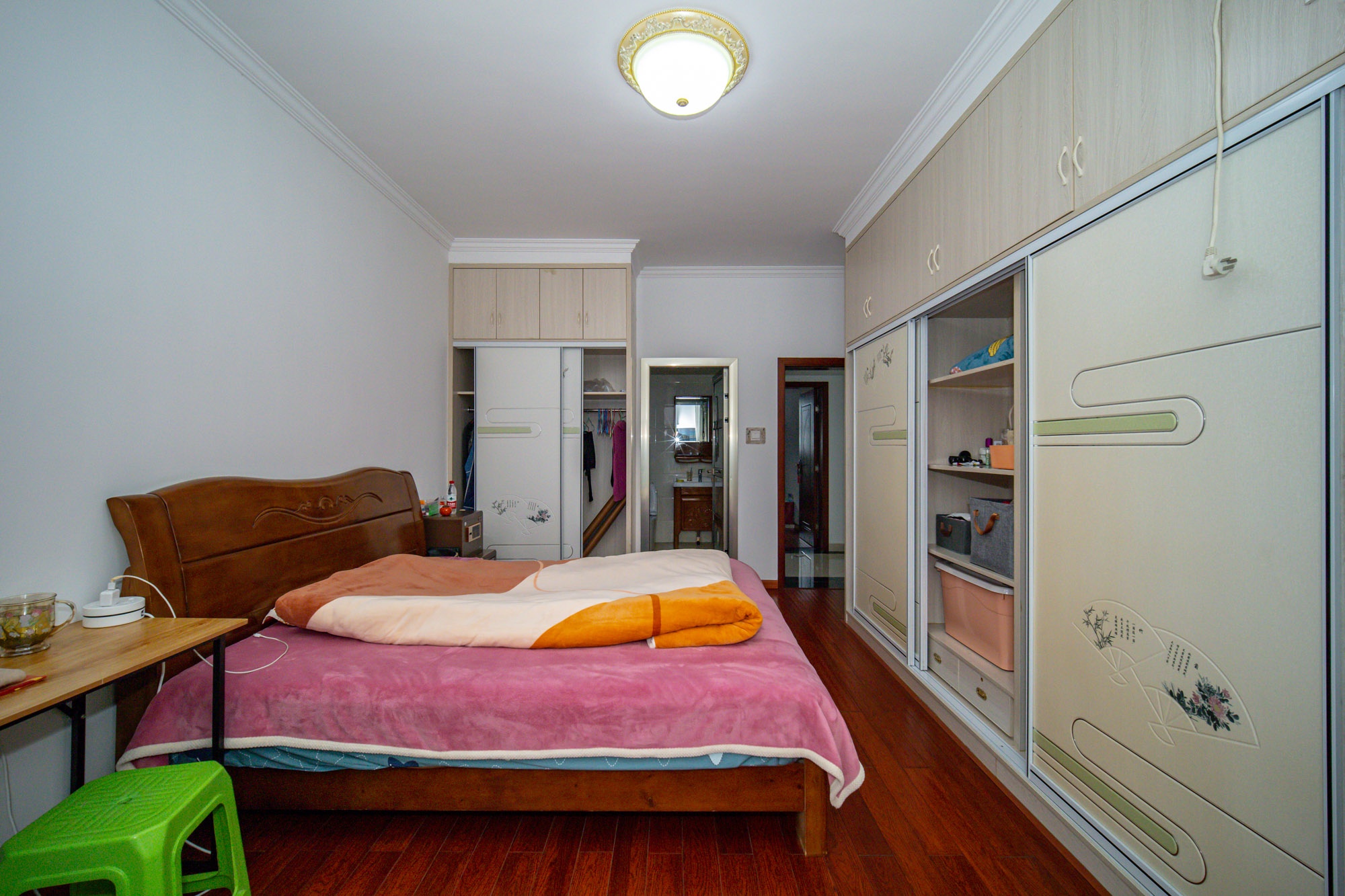 楚天馨苑  3室2厅2卫    80.0万 楚天馨苑  3室2厅2卫    80.0万卧室