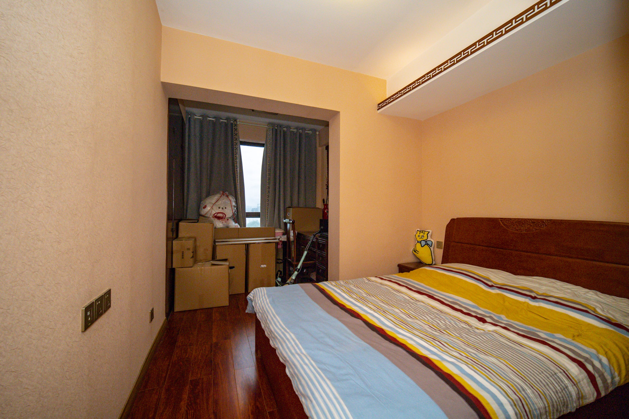 淞雅苑 5室2厅2卫 121.8万 淞雅苑 5室2厅2卫 121.8万卧室