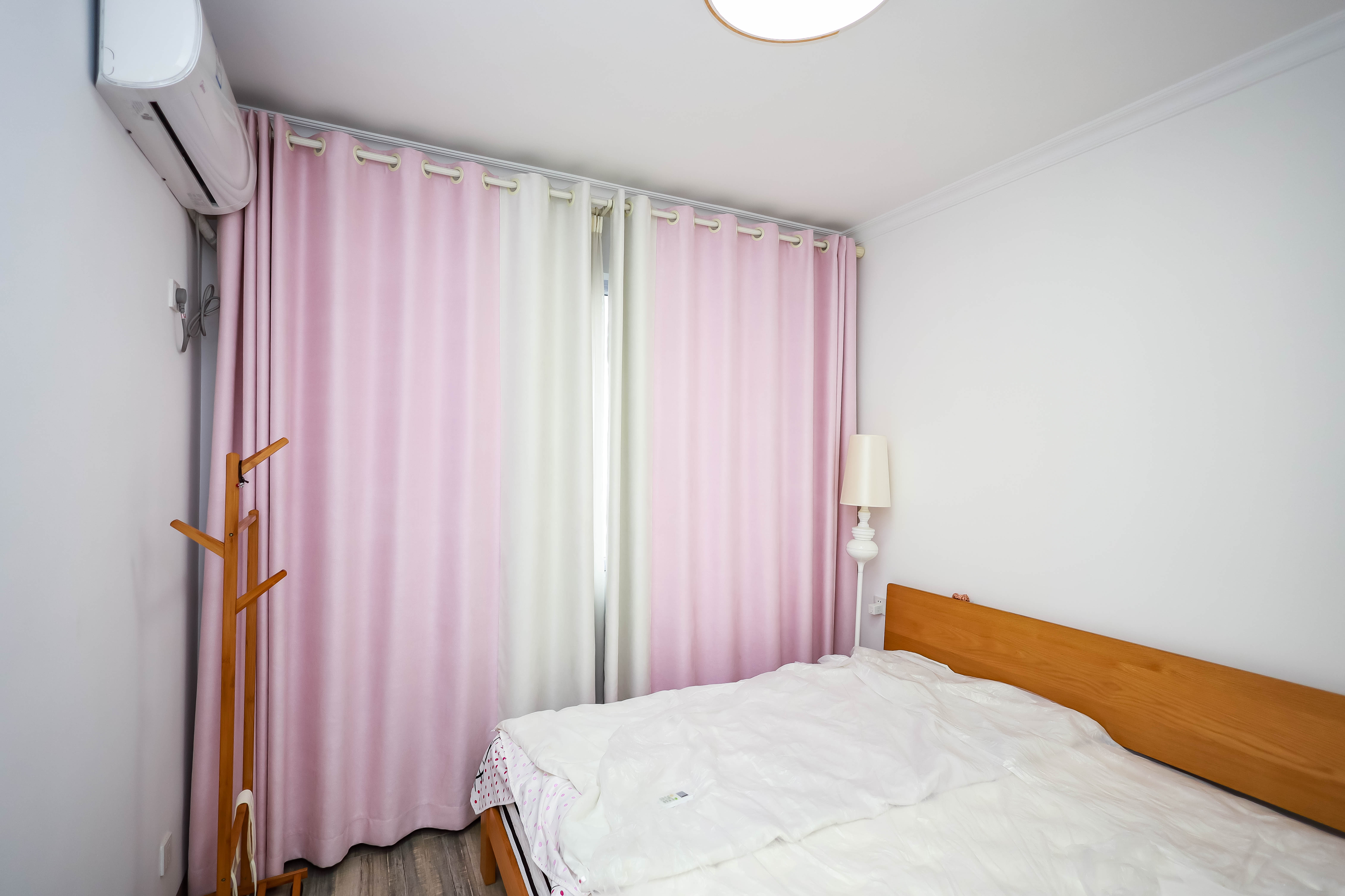 盛景谷山里  2室2厅1卫   77.00万卧室