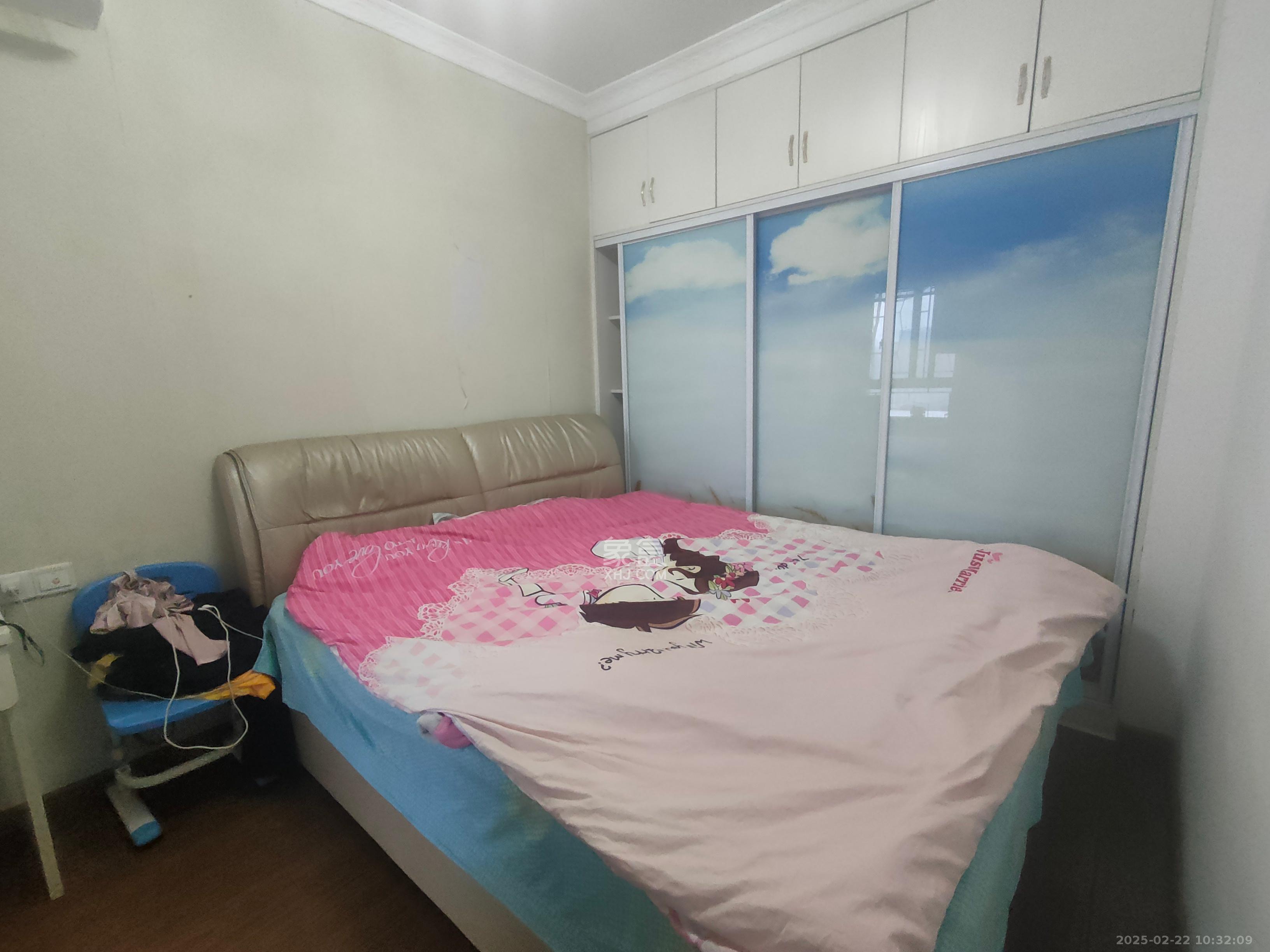 万国城（当代满庭春MOMA）三期  3室2厅2卫    2600.0元/月室内图