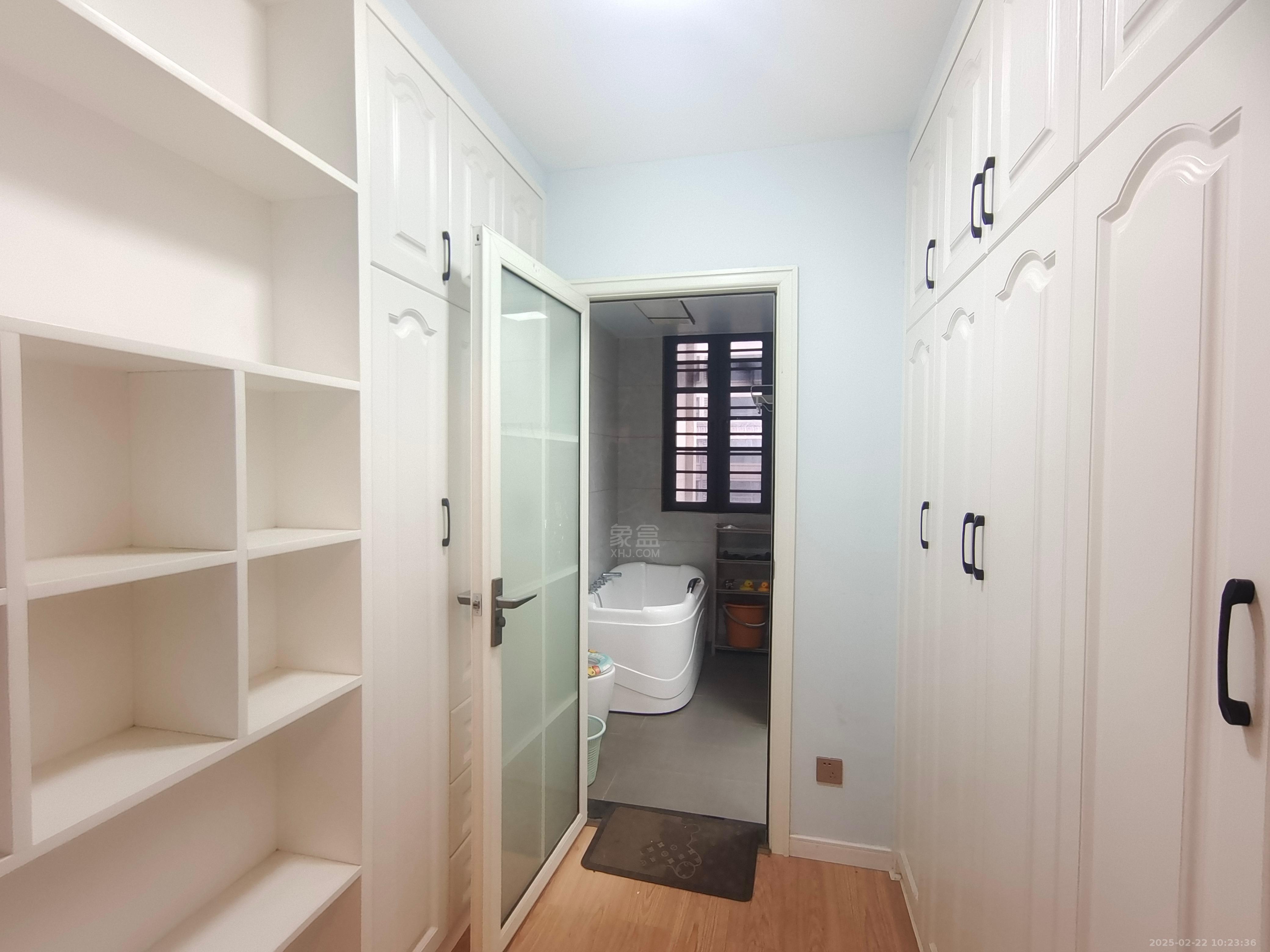 阳光城新城樾府 4室2厅1卫 2980.0元/月 阳光城新城樾府 4室2厅1卫 2980.0元/月室内图