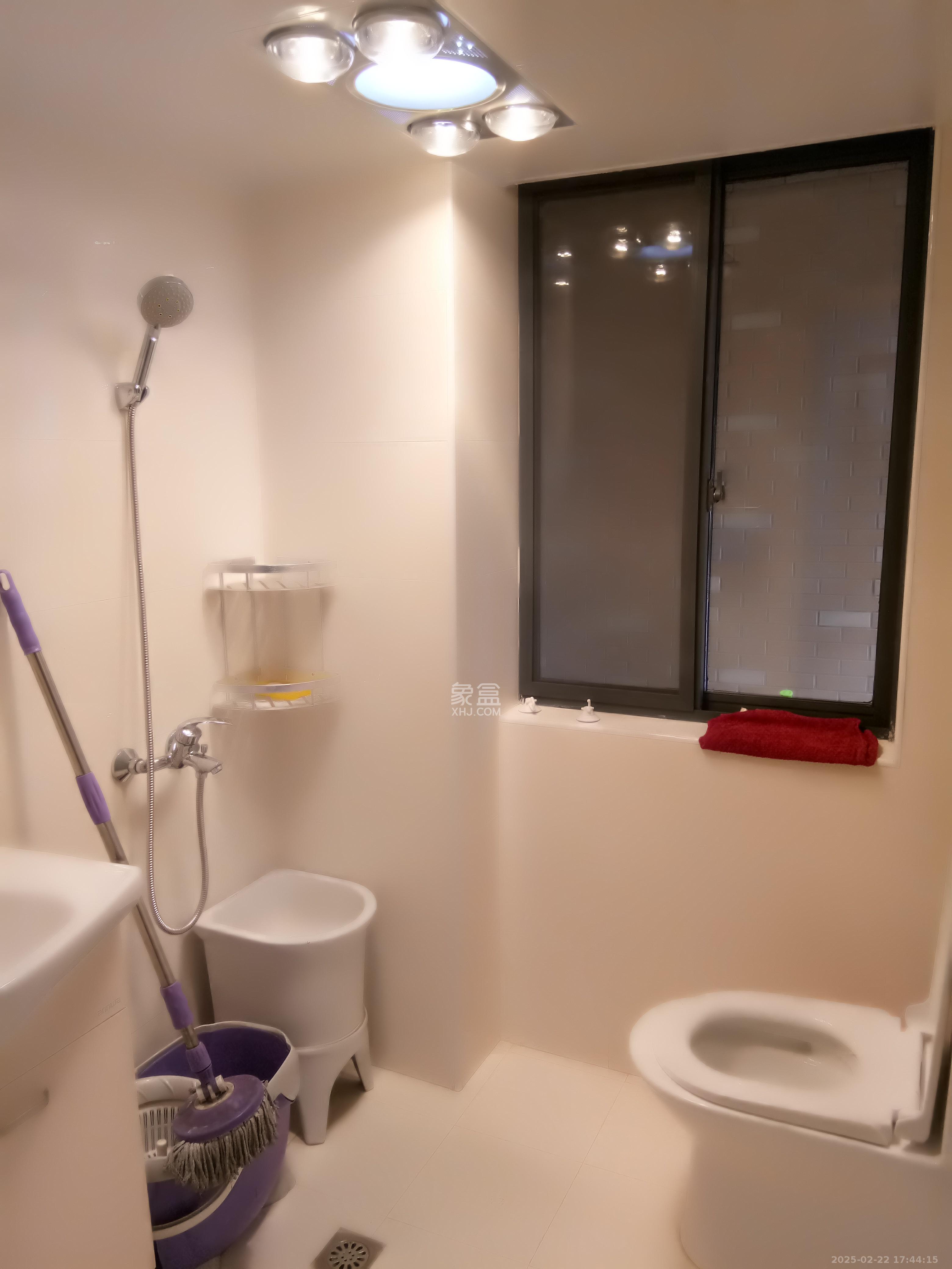 山水新城  2室2厅1卫   1600.00元/月室内图