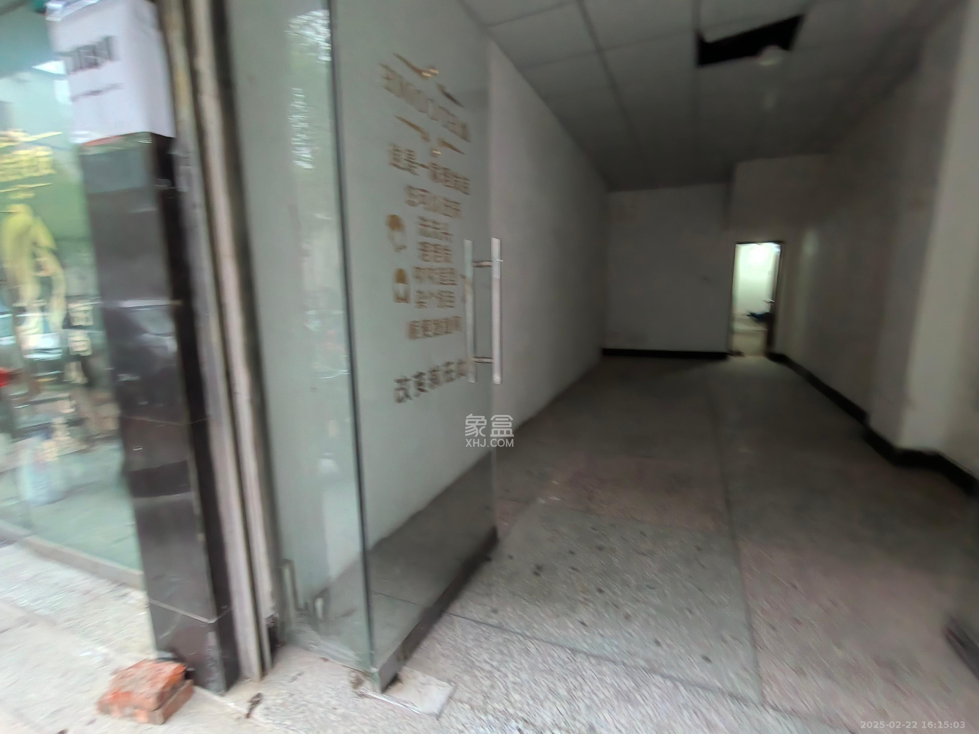 泉塘小区  1室1厅1卫   1500.00元/月室内图