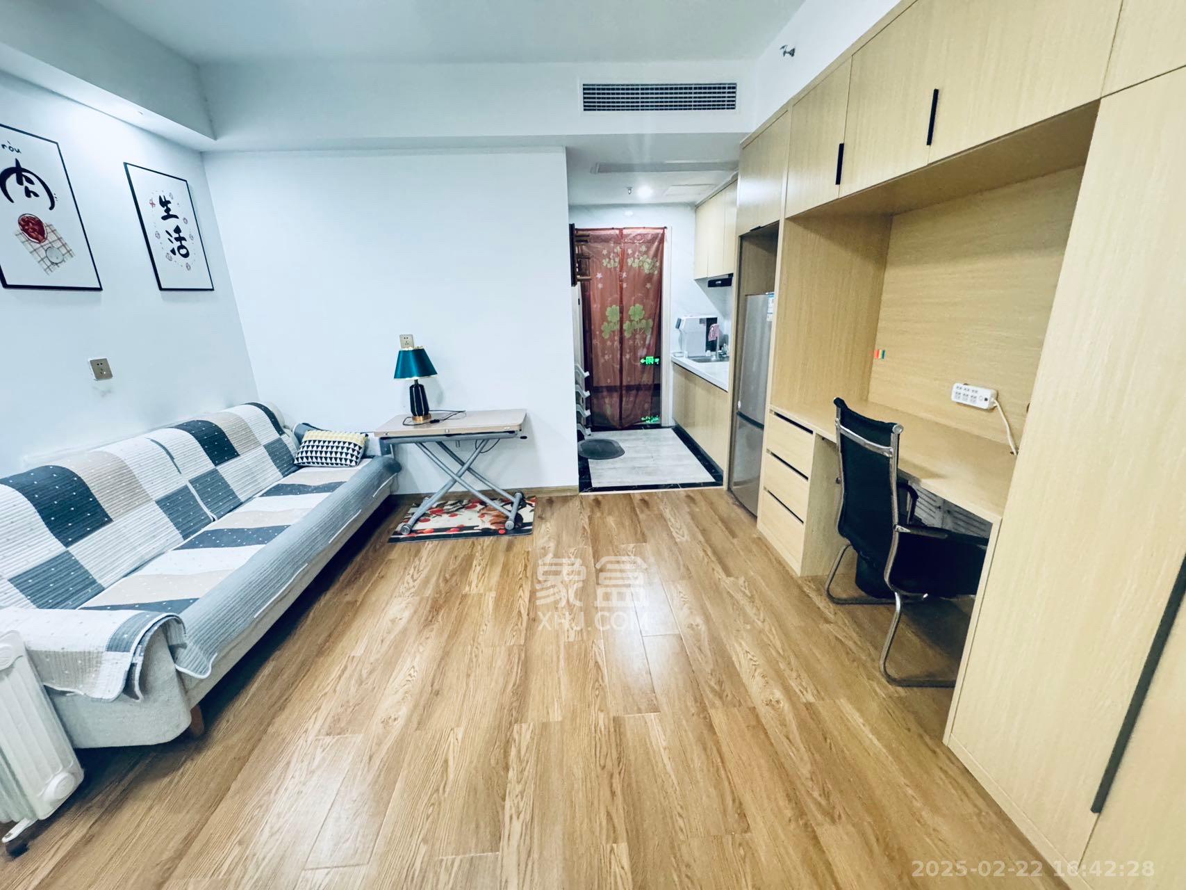 佳程C+公寓 1室1厅1卫 1800.0元/月 佳程C+公寓 1室1厅1卫 1800.0元/月室内图