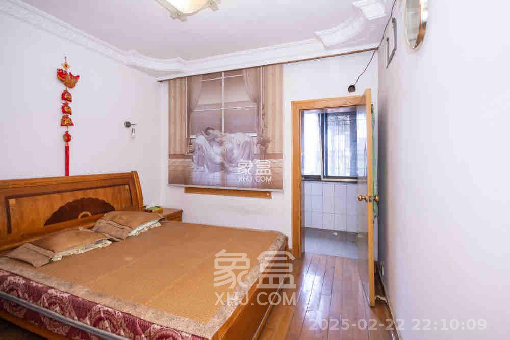 杏花苑  4室2厅2卫    1800.0元/月室内图