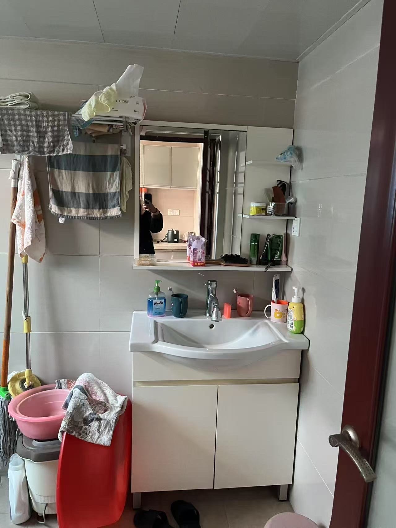 滨江水岸  3室2厅2卫    60.0万客厅